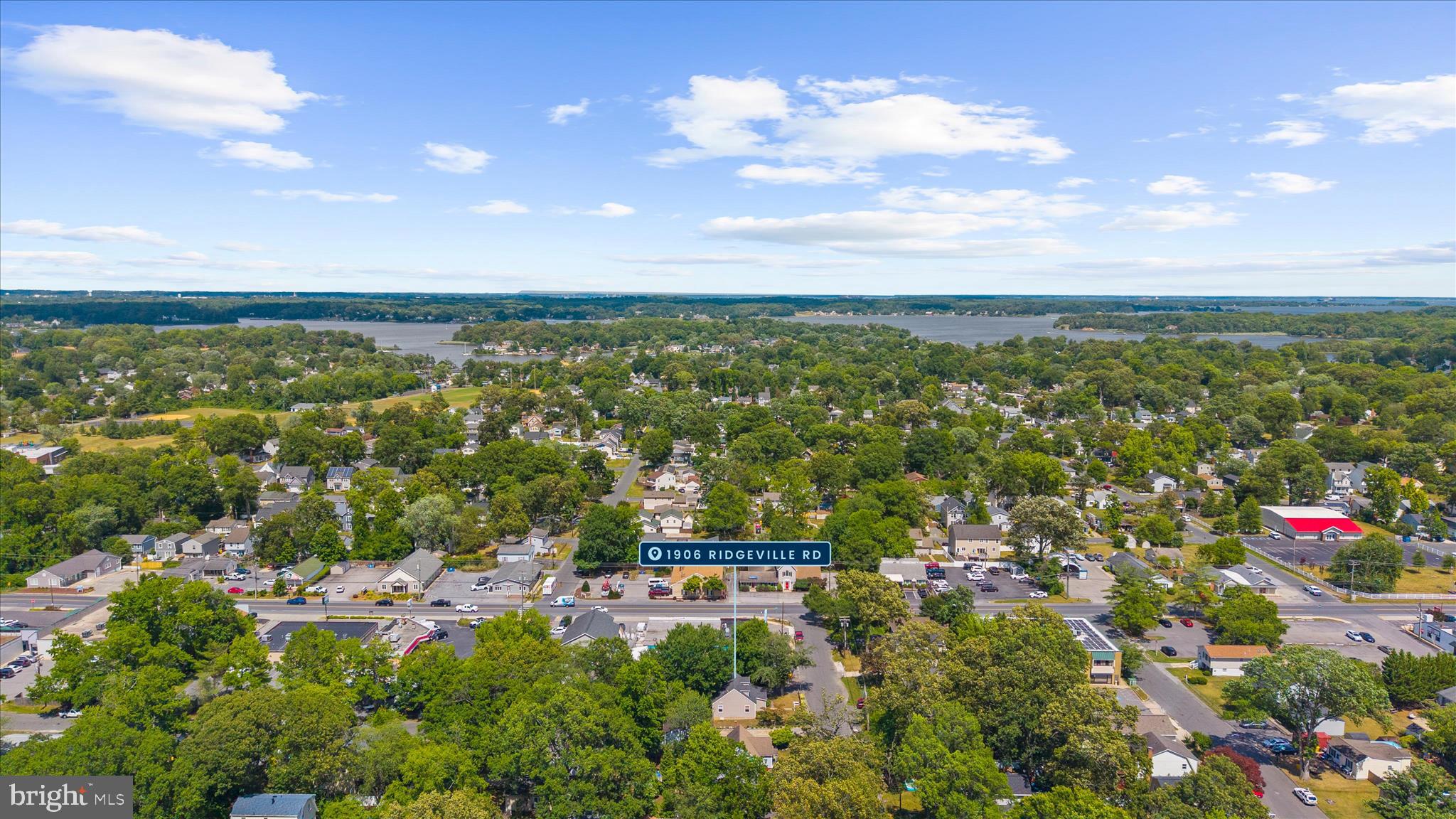 WOODLAND BEACH - Residential