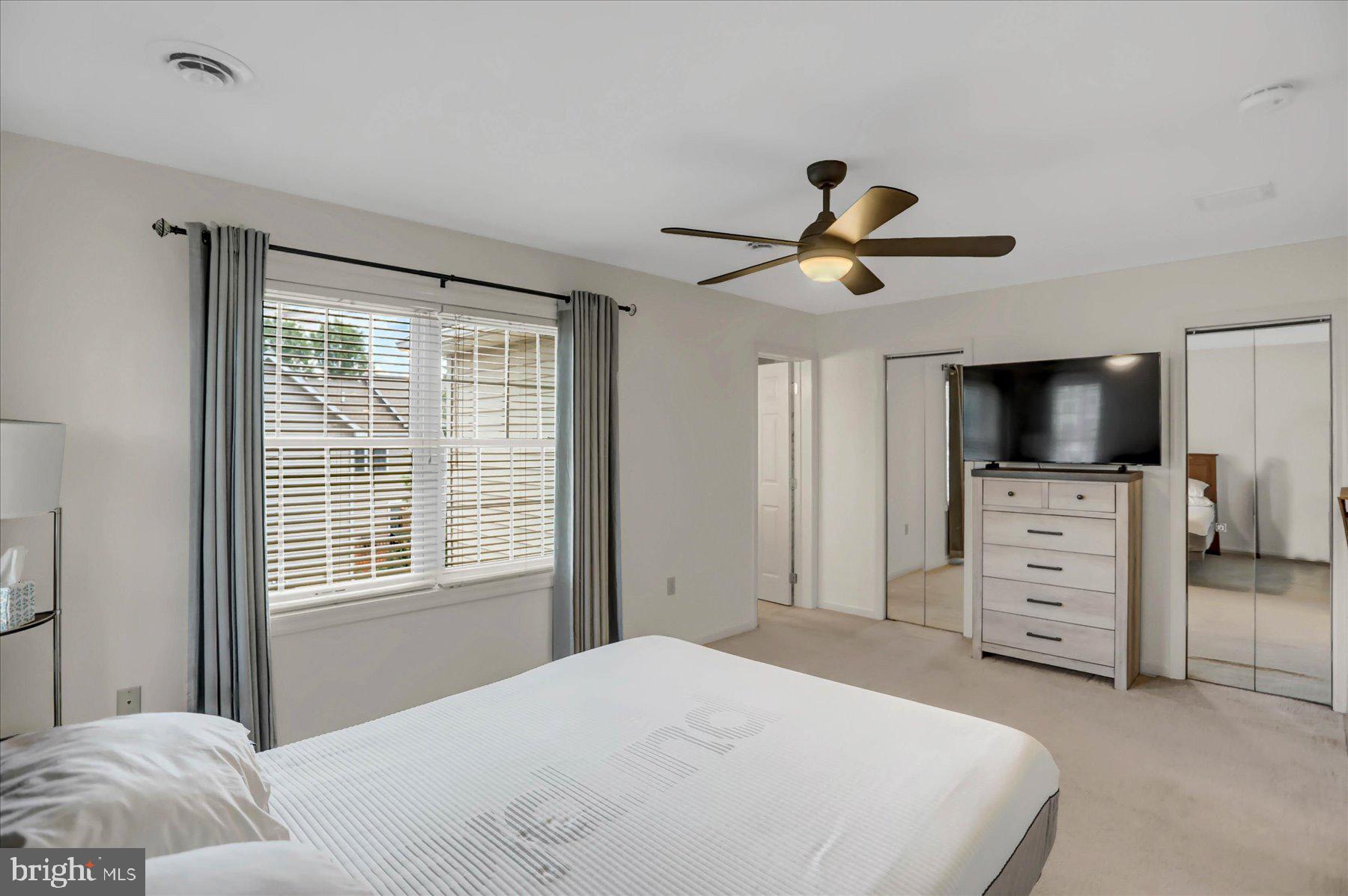 INDEPENDENCE PLACE - Residential