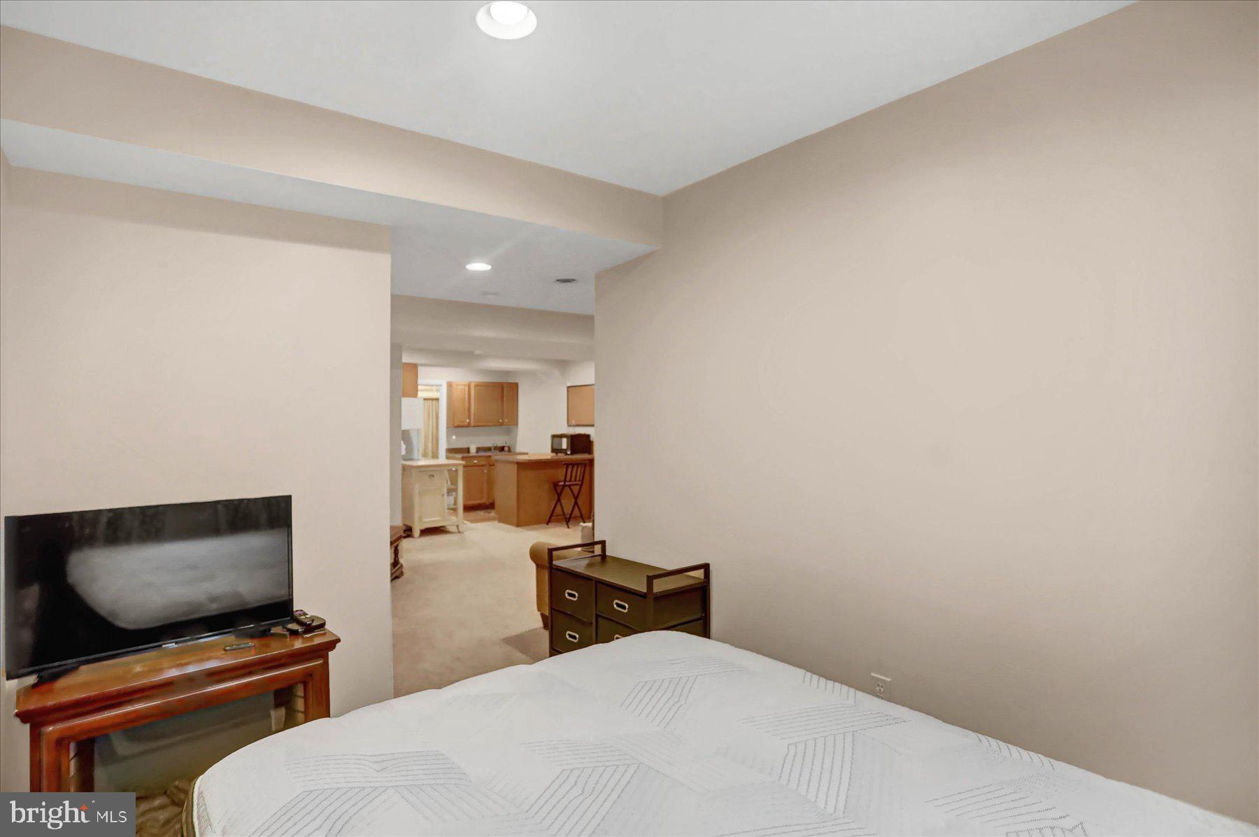 INDEPENDENCE PLACE - Residential