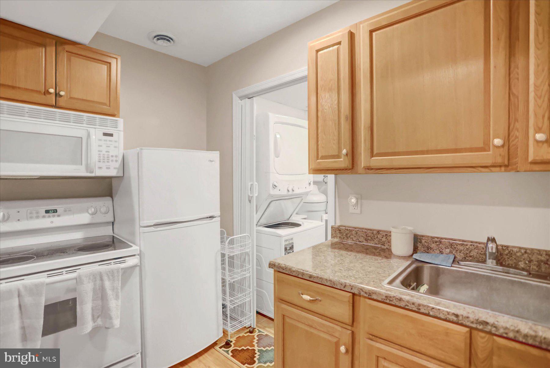 INDEPENDENCE PLACE - Residential