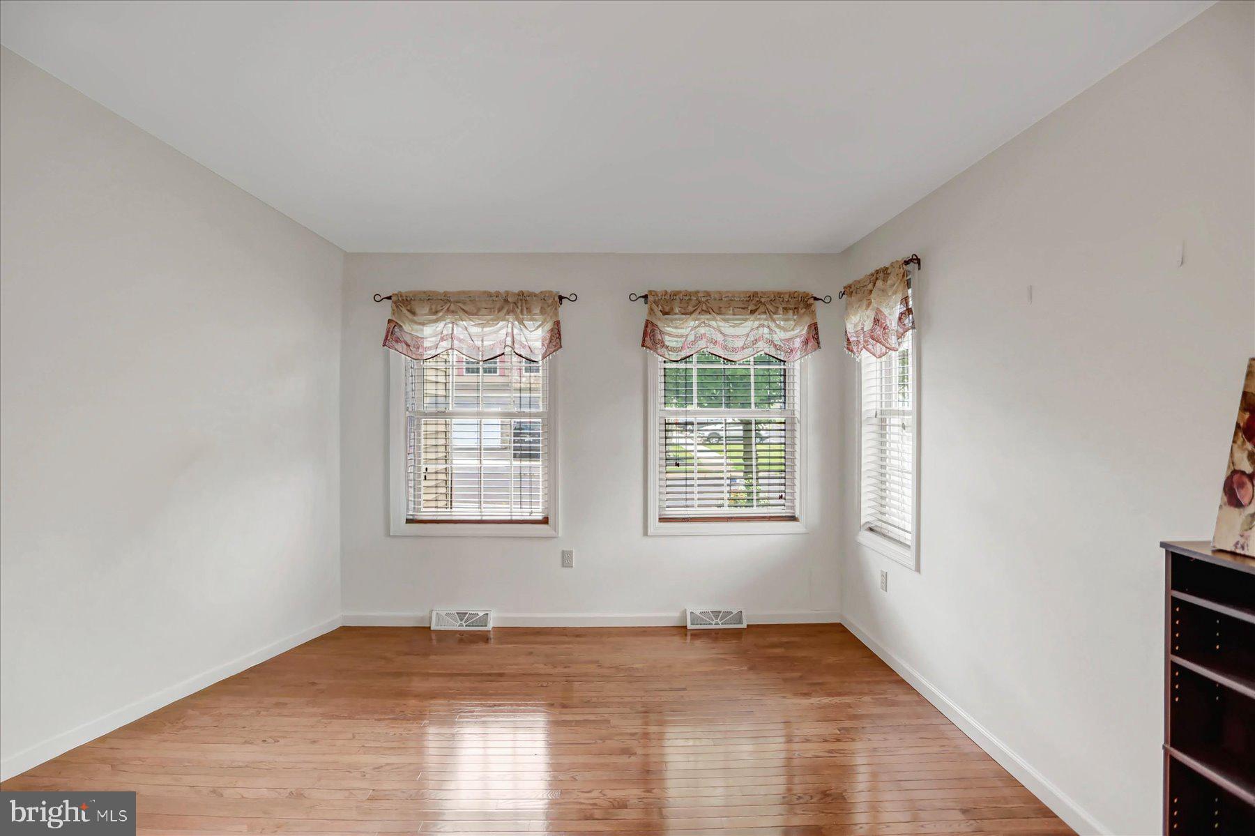INDEPENDENCE PLACE - Residential