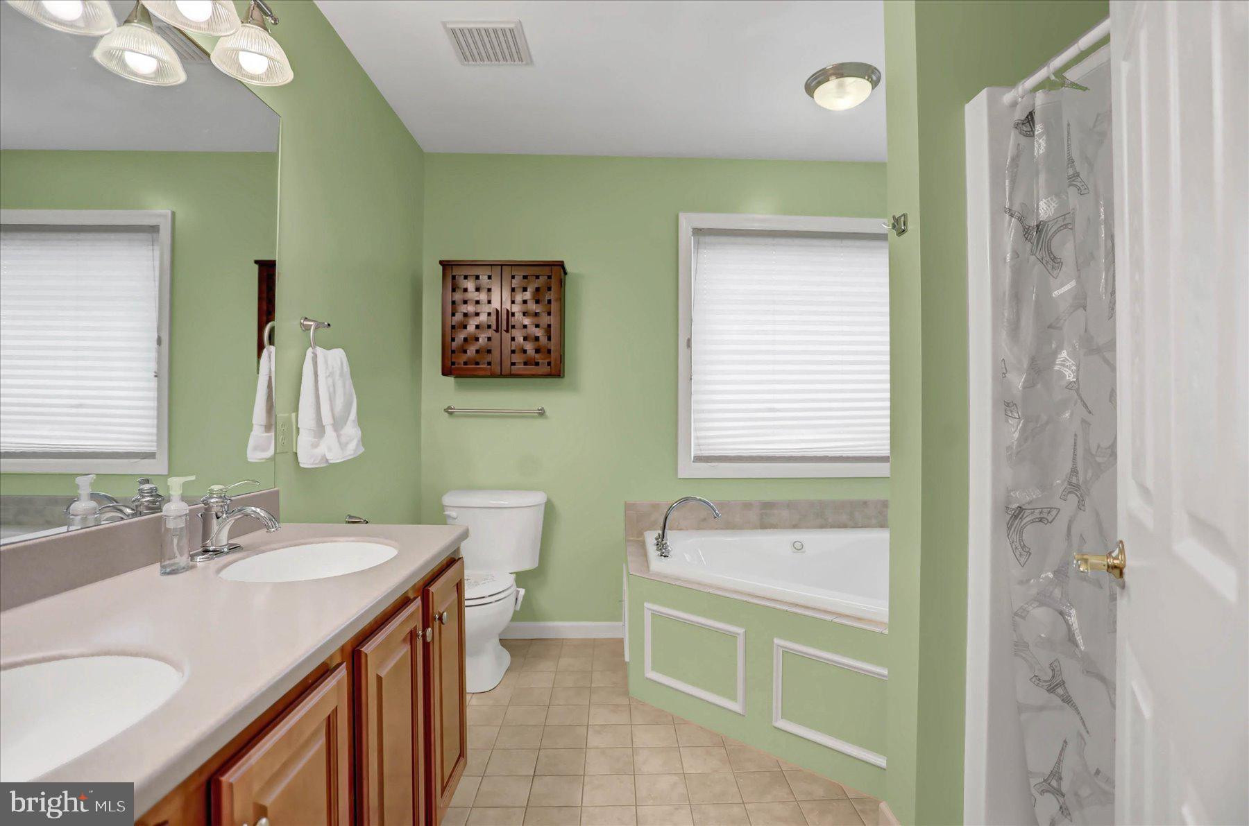 INDEPENDENCE PLACE - Residential