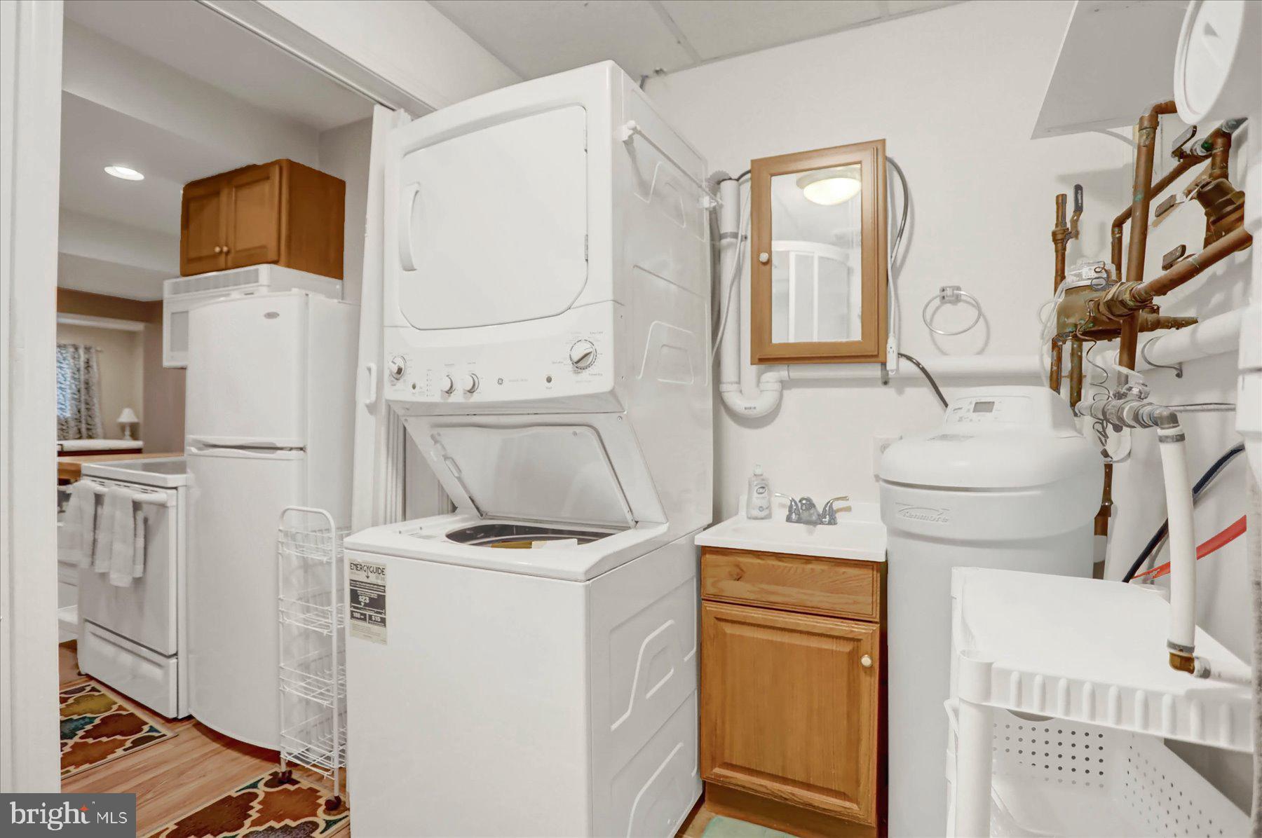 INDEPENDENCE PLACE - Residential