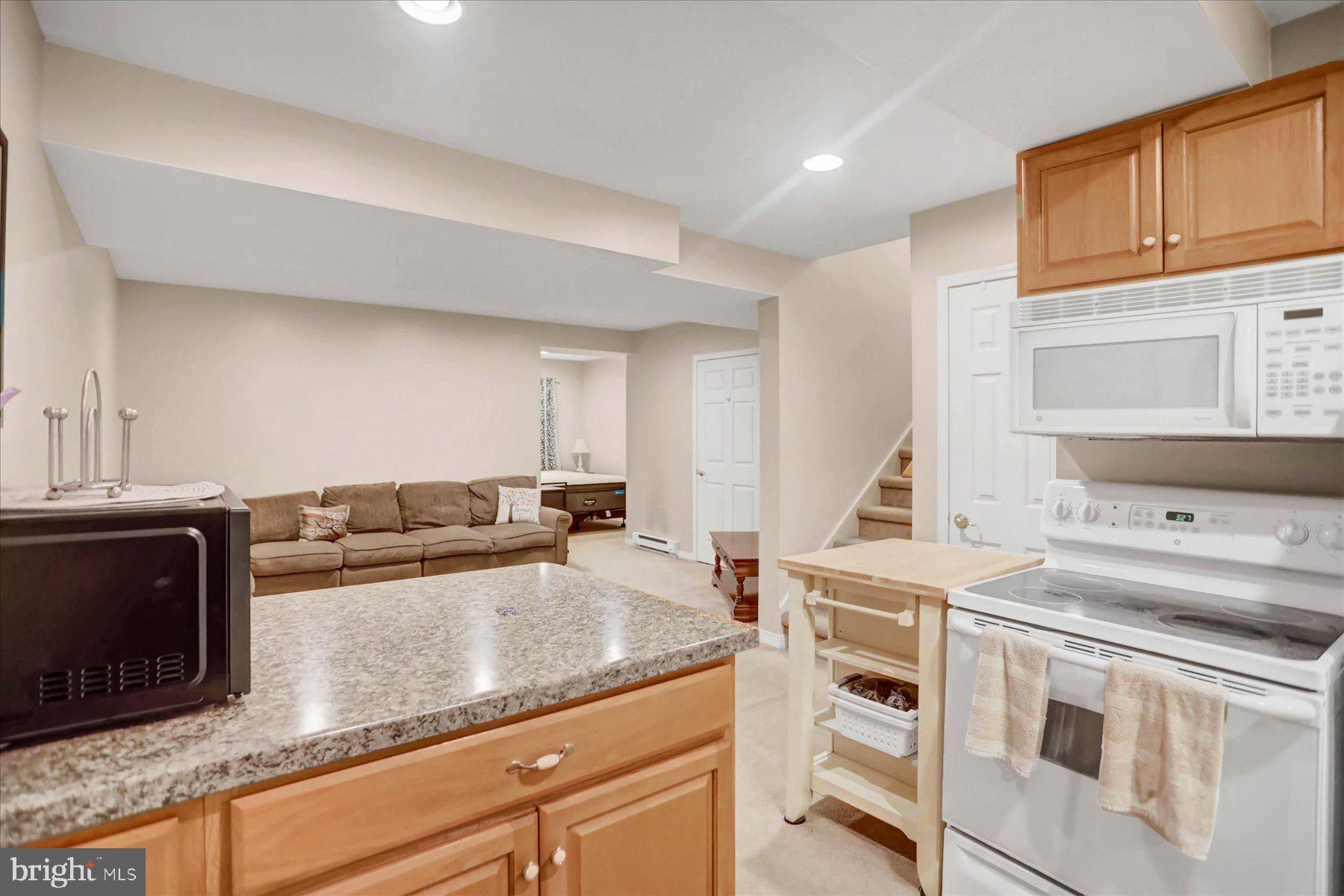 INDEPENDENCE PLACE - Residential