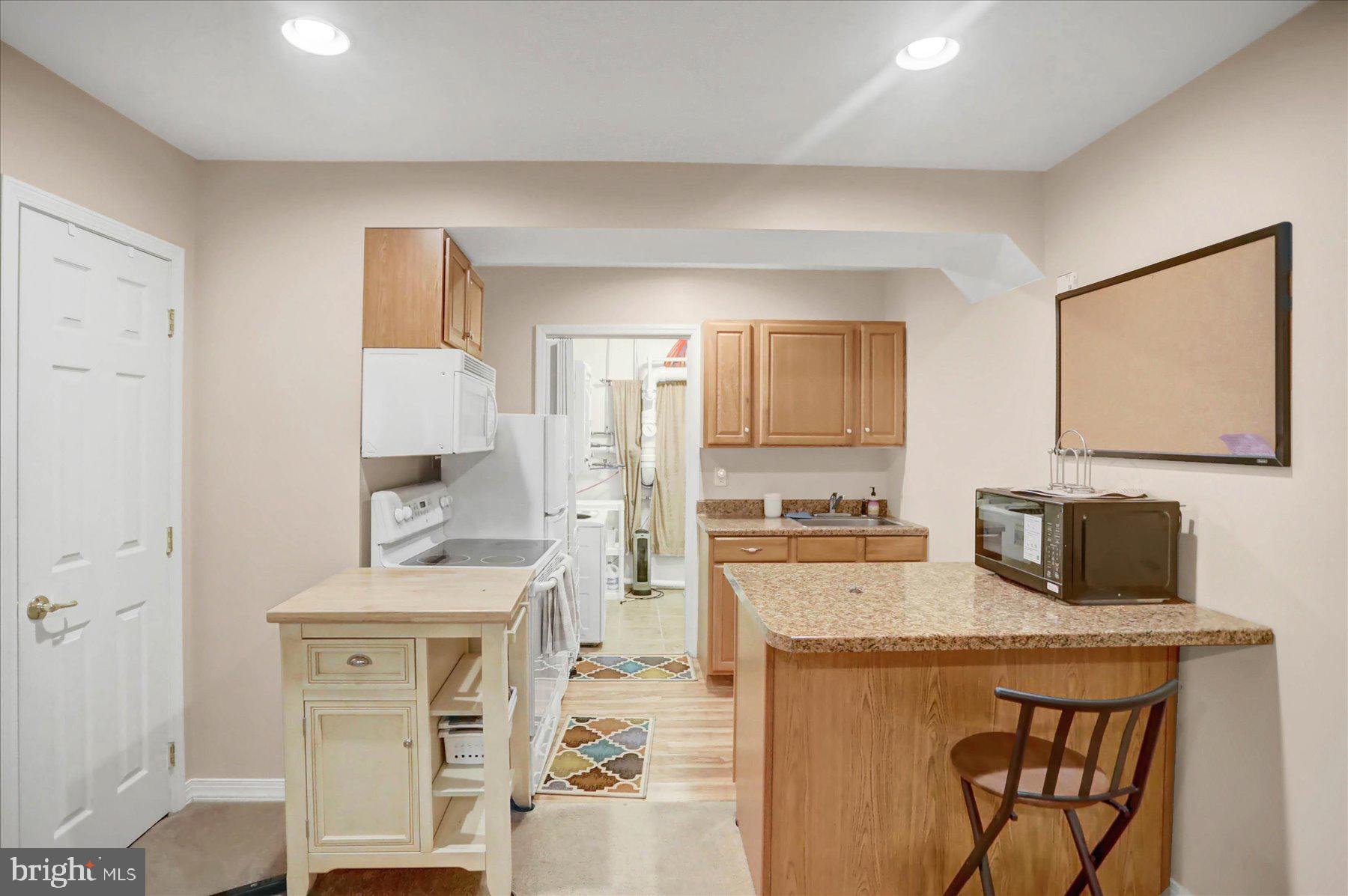 INDEPENDENCE PLACE - Residential