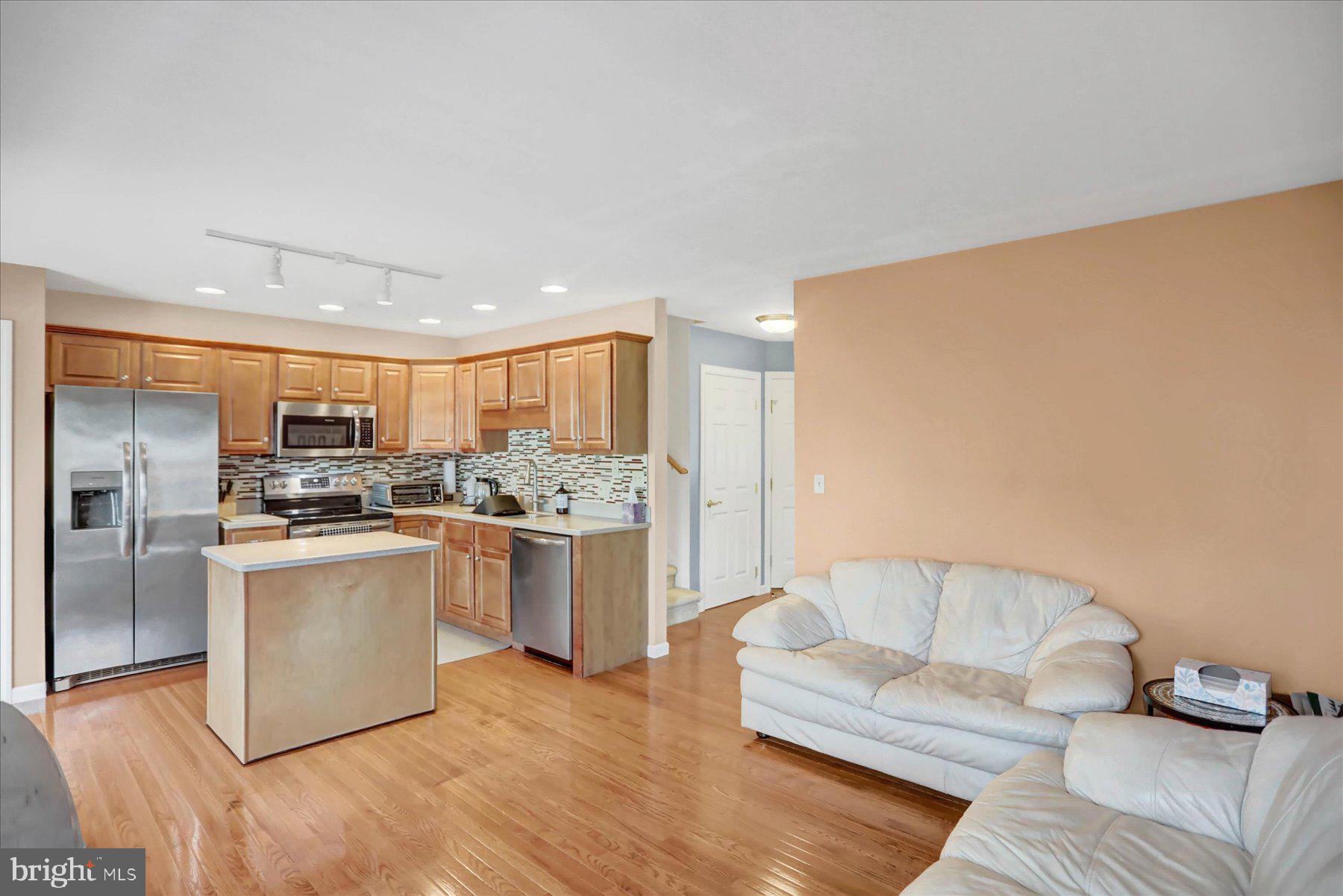 INDEPENDENCE PLACE - Residential