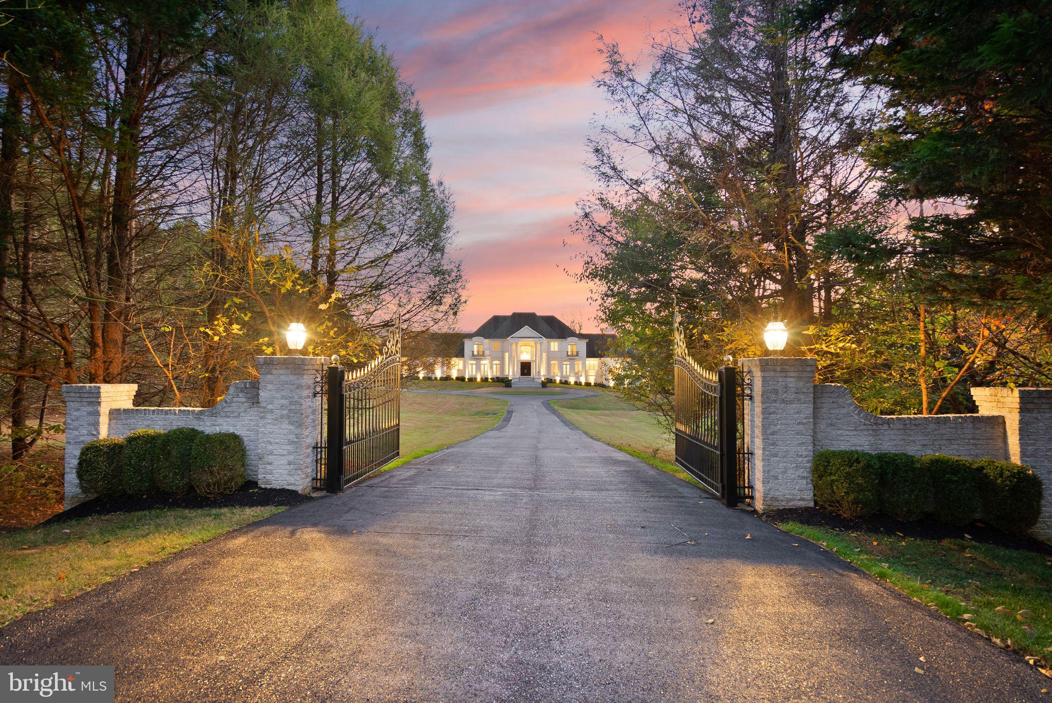 MERRY GO ROUND FARM - Residential