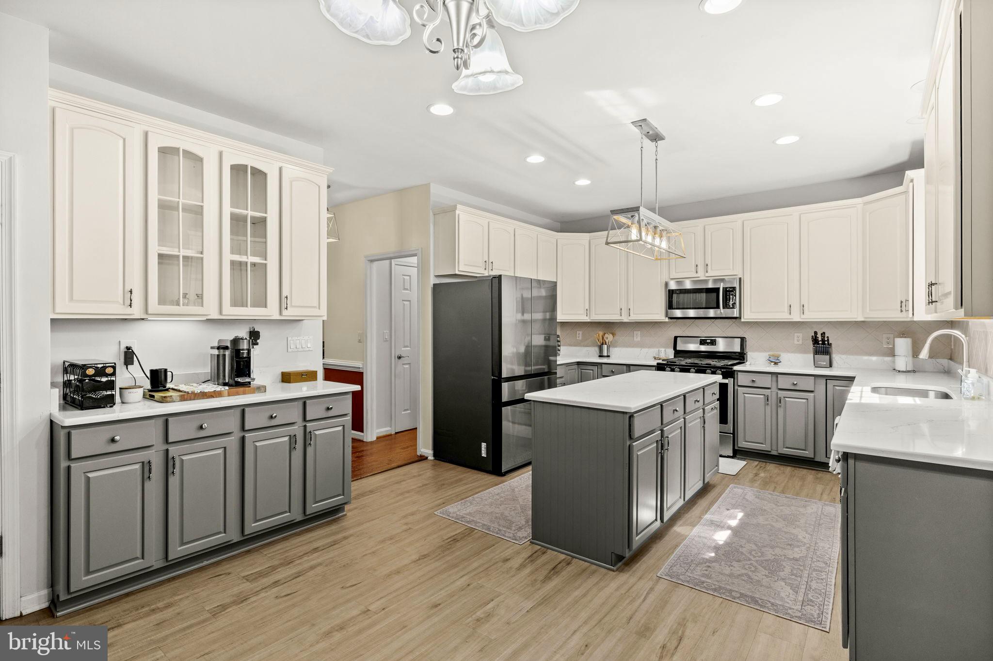 SUMMERS LANDING - Residential