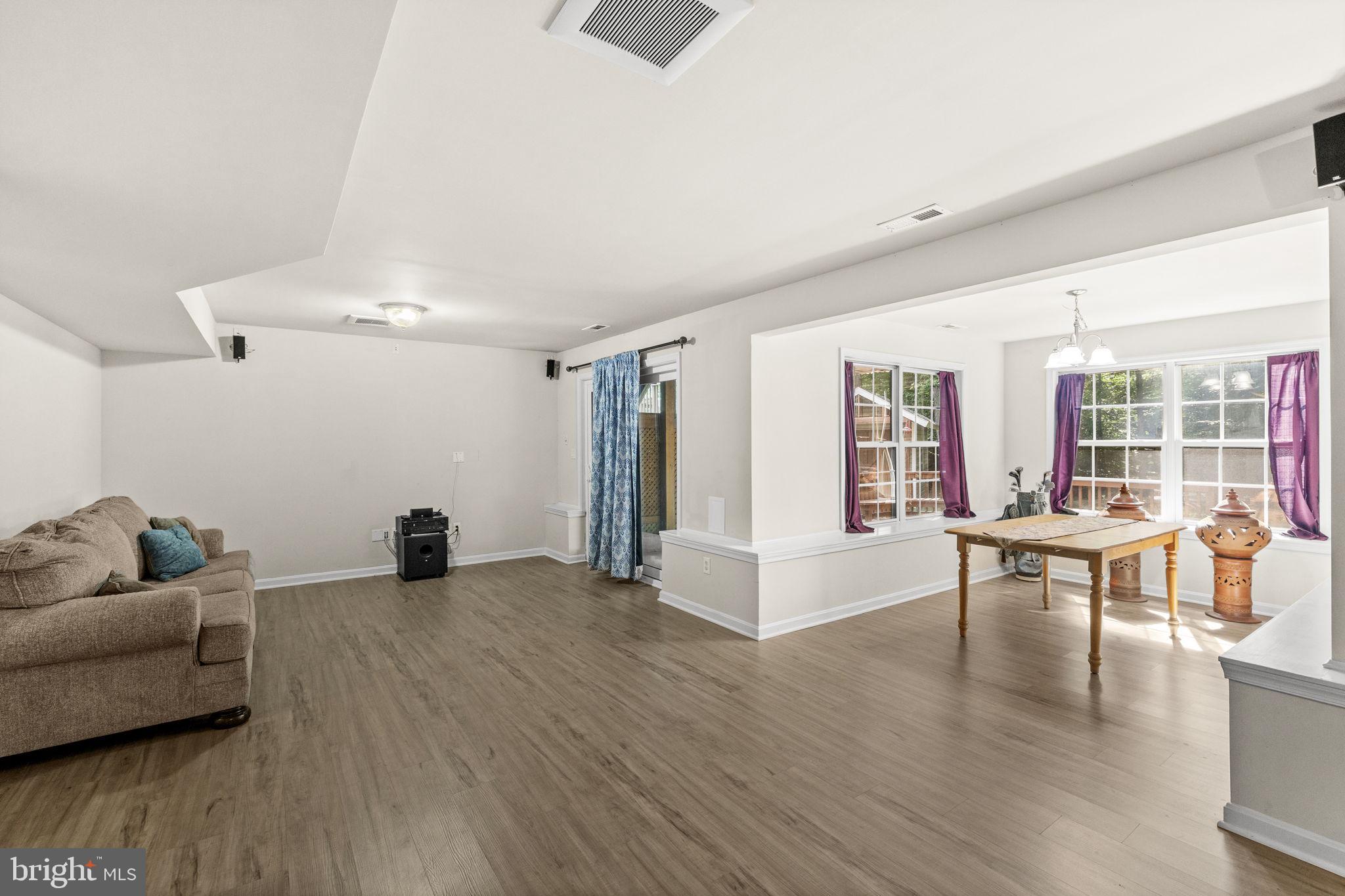 SUMMERS LANDING - Residential