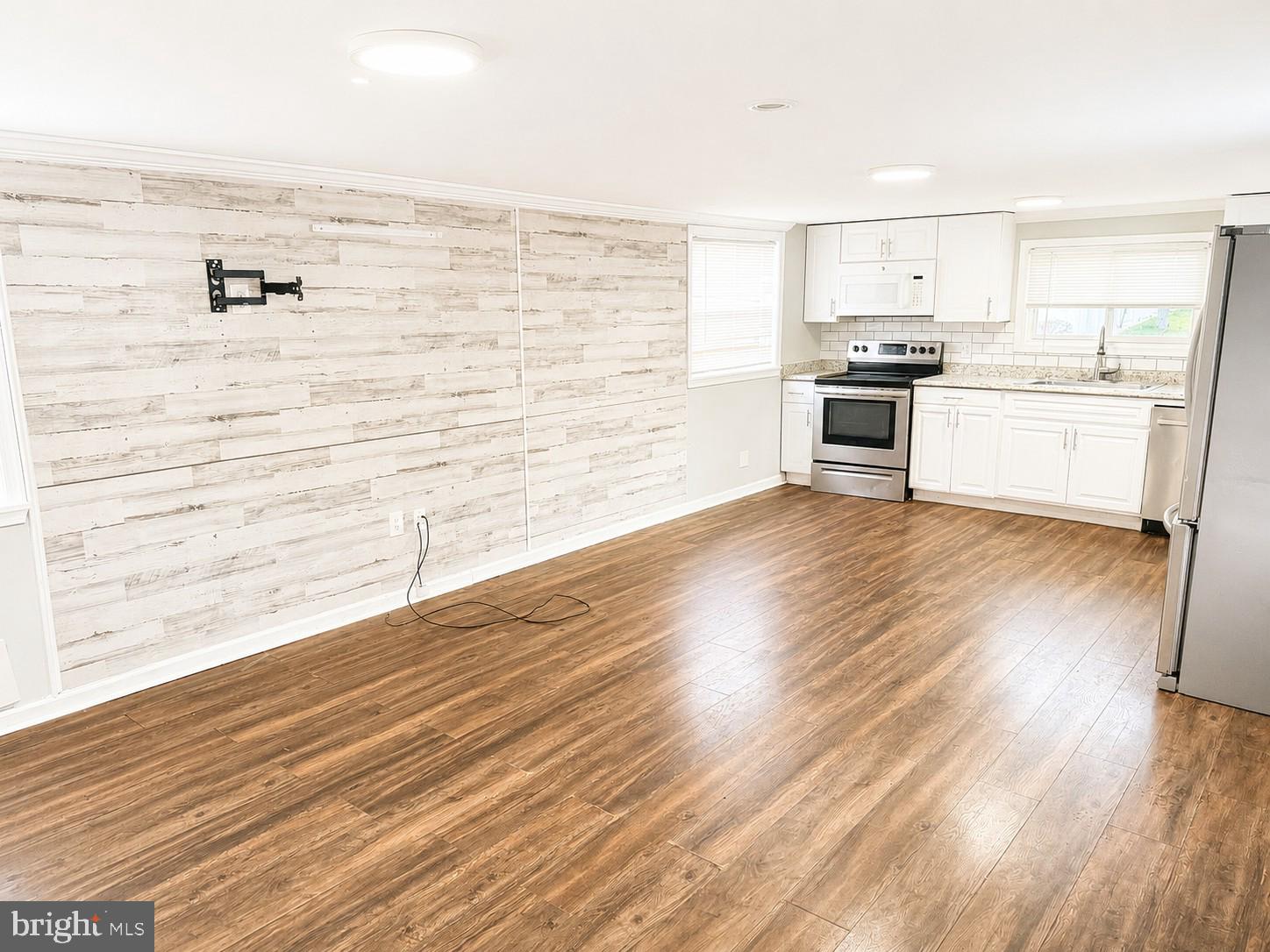 DEEP RUN PARK - Residential