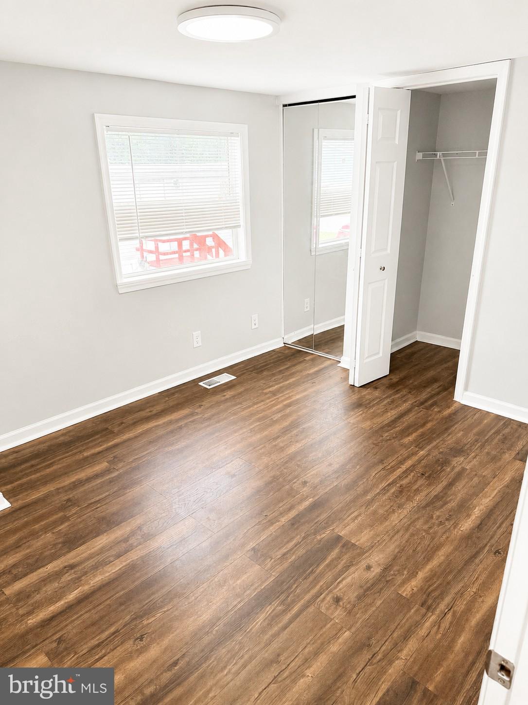 DEEP RUN PARK - Residential