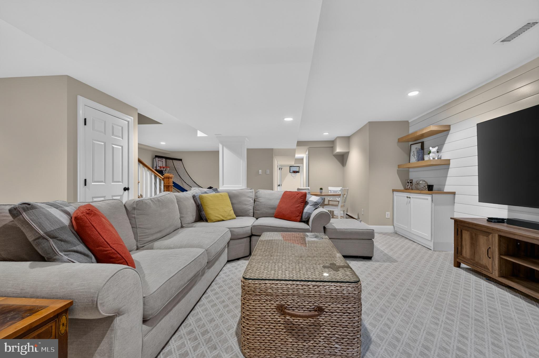 NORTH HILL - Residential