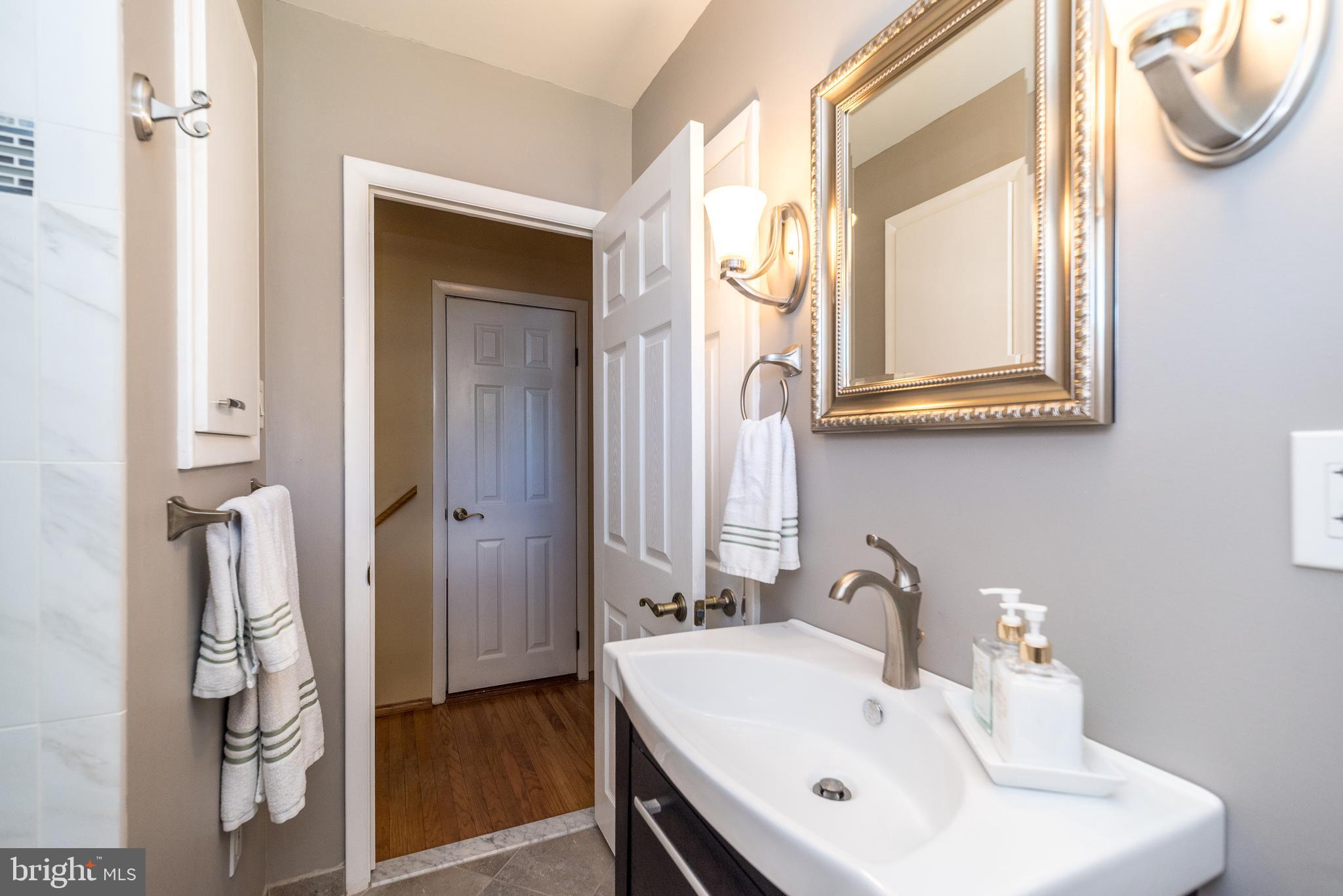 CHURCHVILLE MANOR - Residential