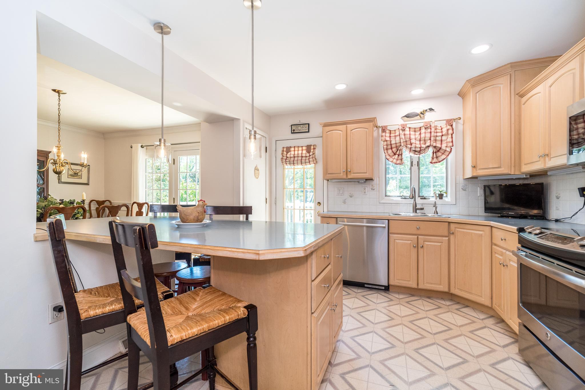 CHURCHVILLE MANOR - Residential
