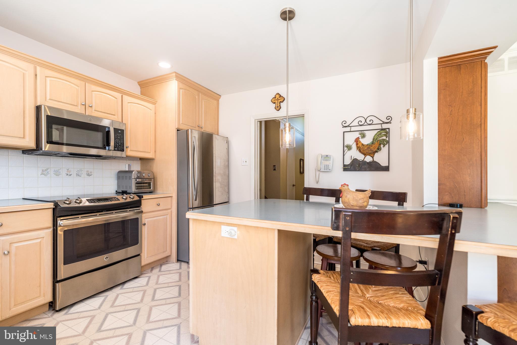 CHURCHVILLE MANOR - Residential