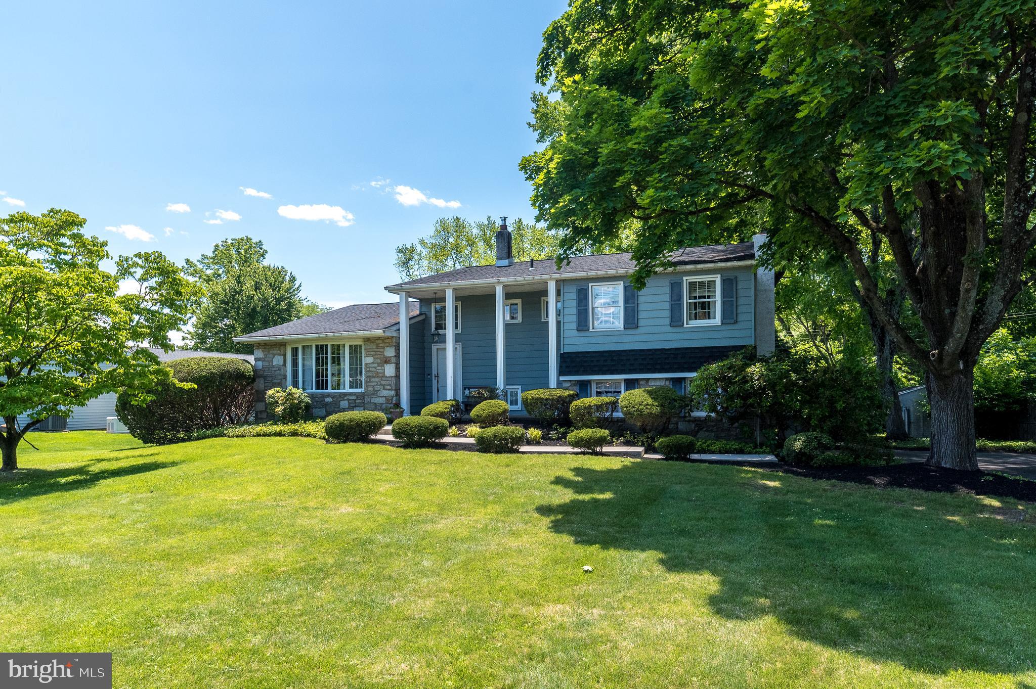 CHURCHVILLE MANOR - Residential