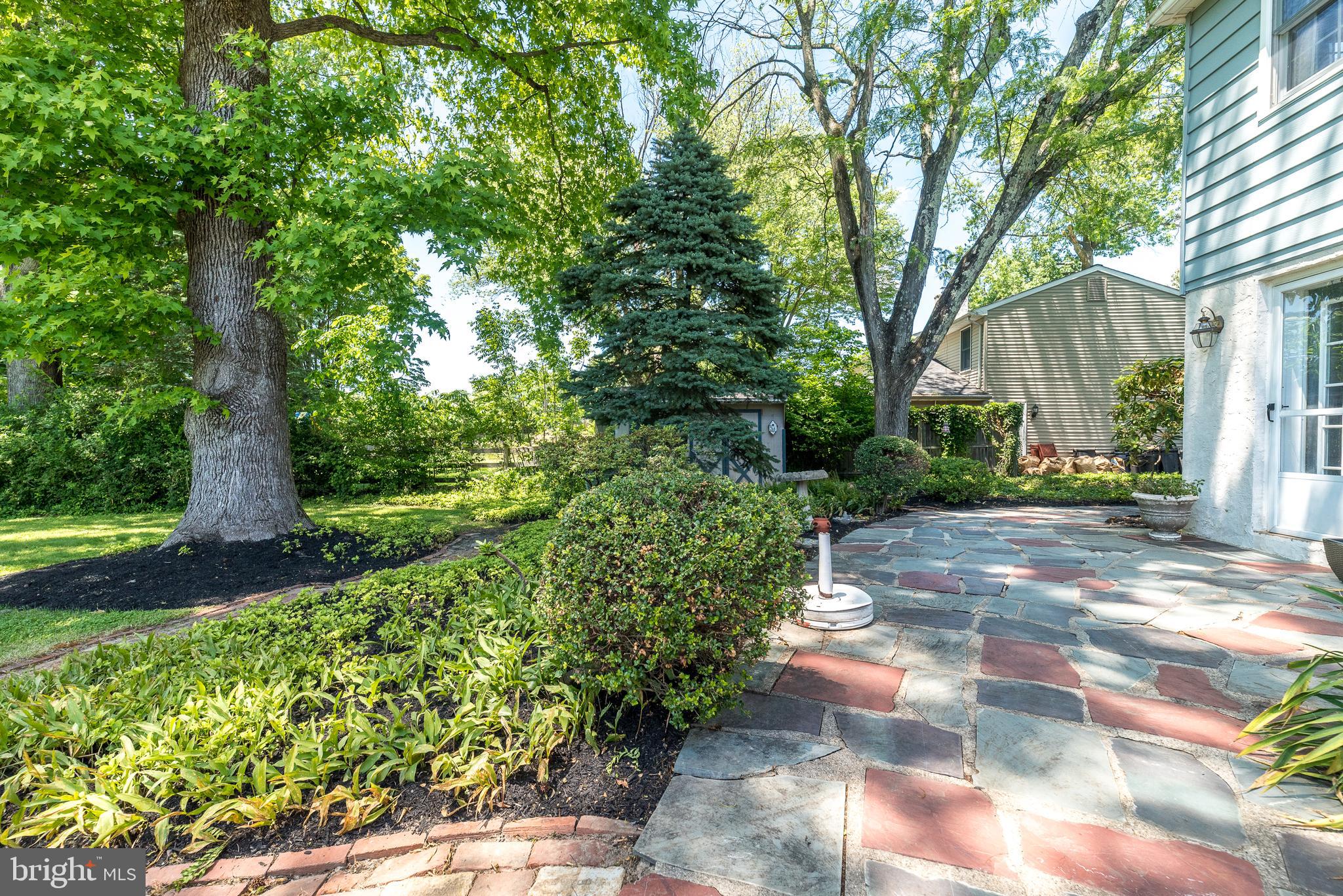 CHURCHVILLE MANOR - Residential