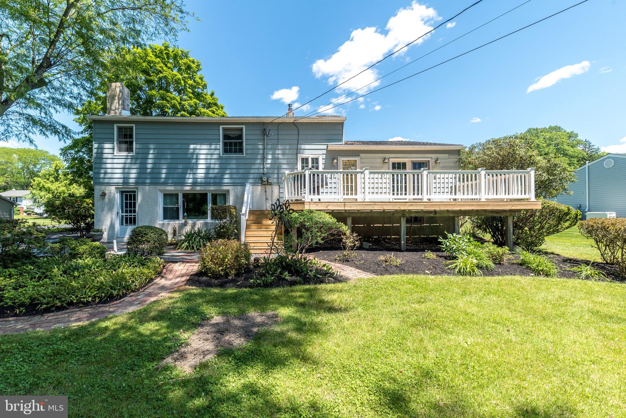 CHURCHVILLE MANOR - Residential