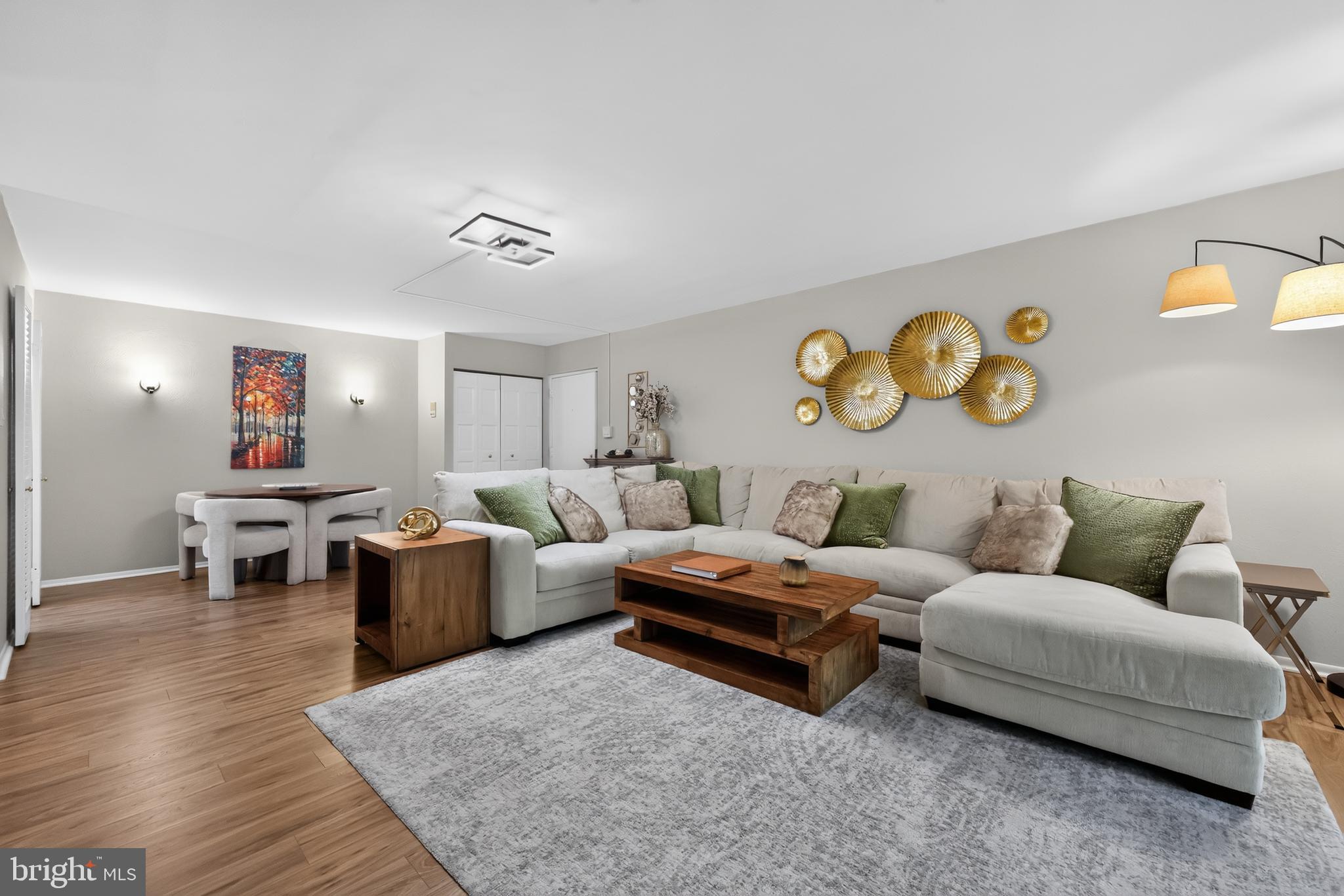 HICKORY HILL - Residential