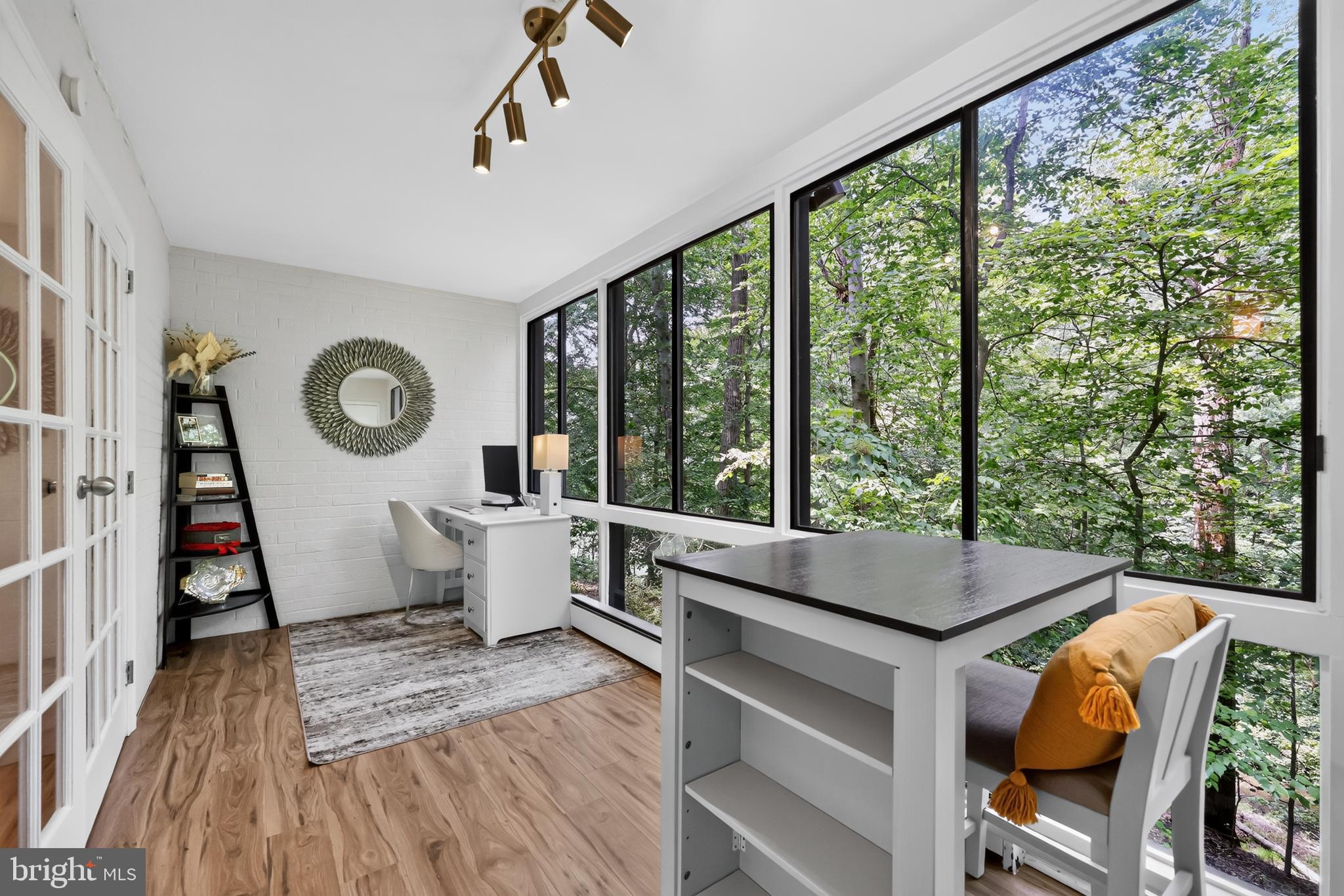HICKORY HILL - Residential