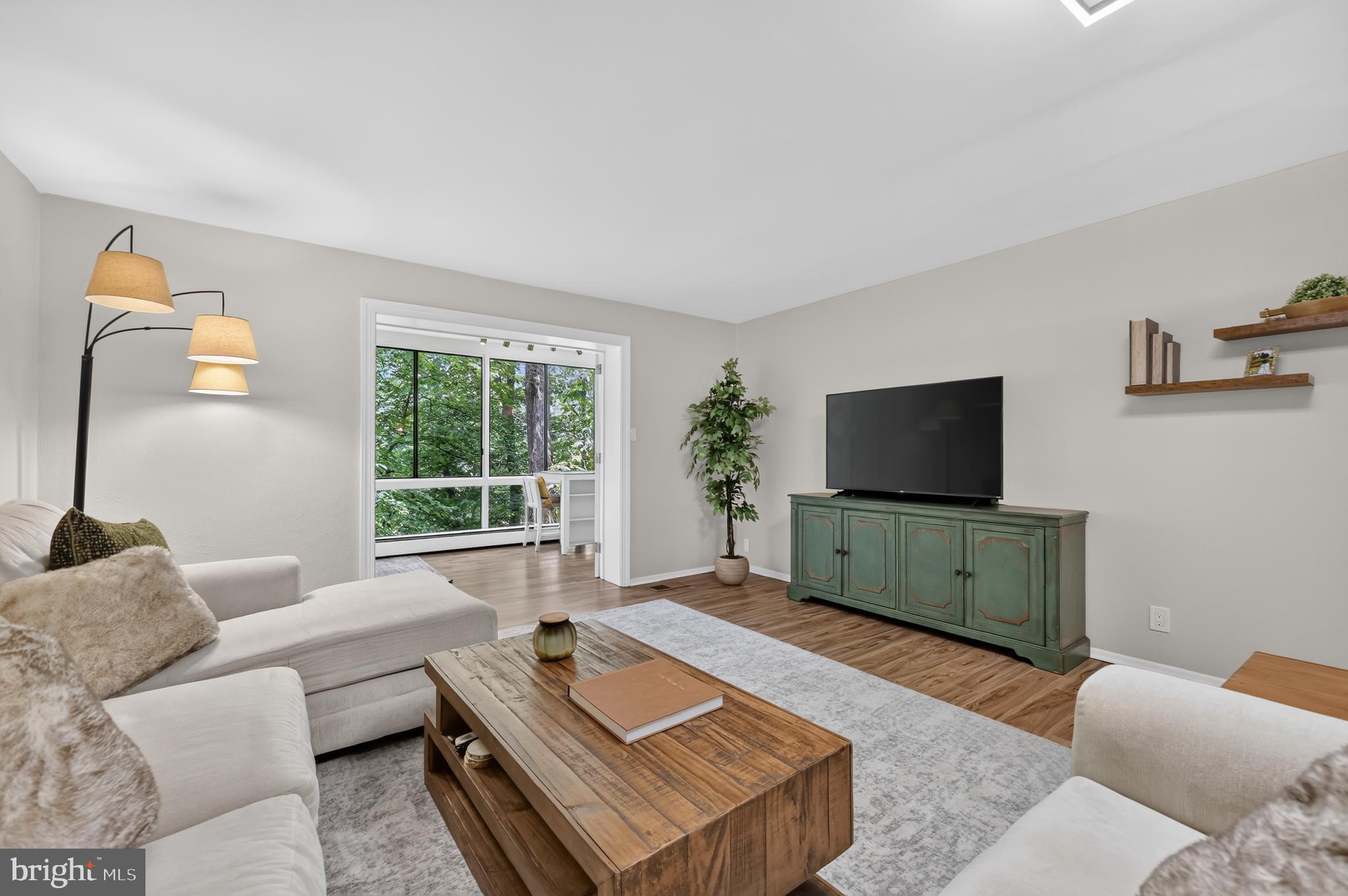 HICKORY HILL - Residential