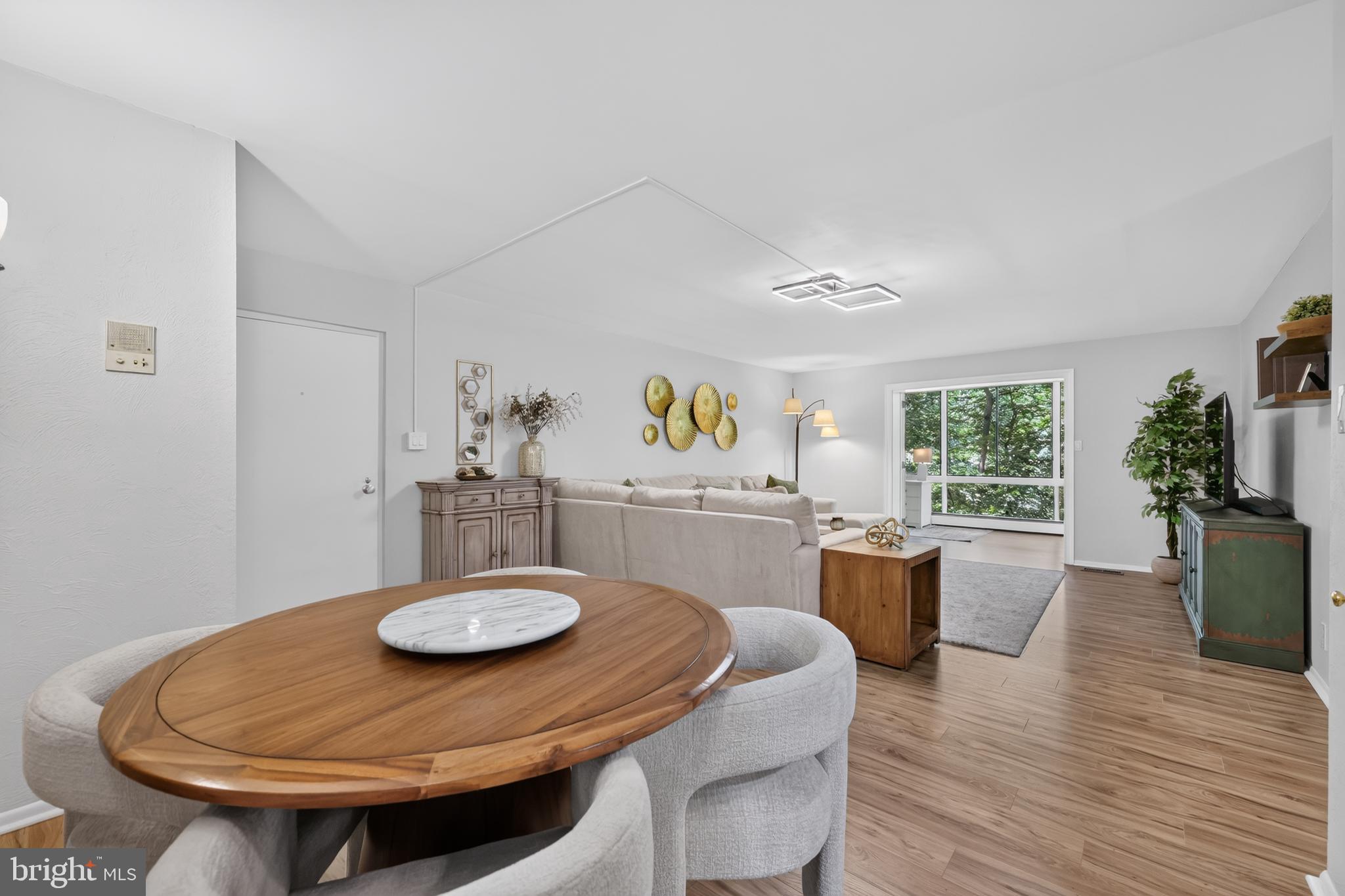 HICKORY HILL - Residential