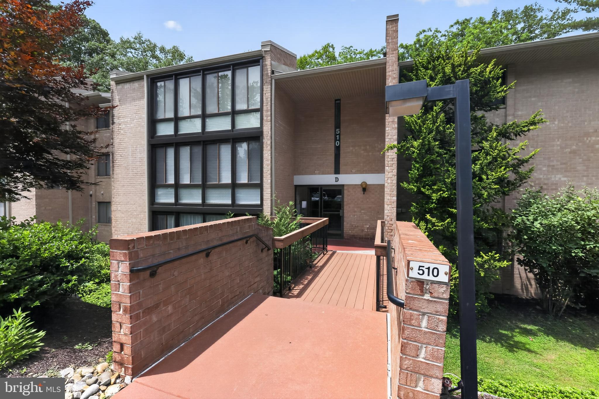 HICKORY HILL - Residential