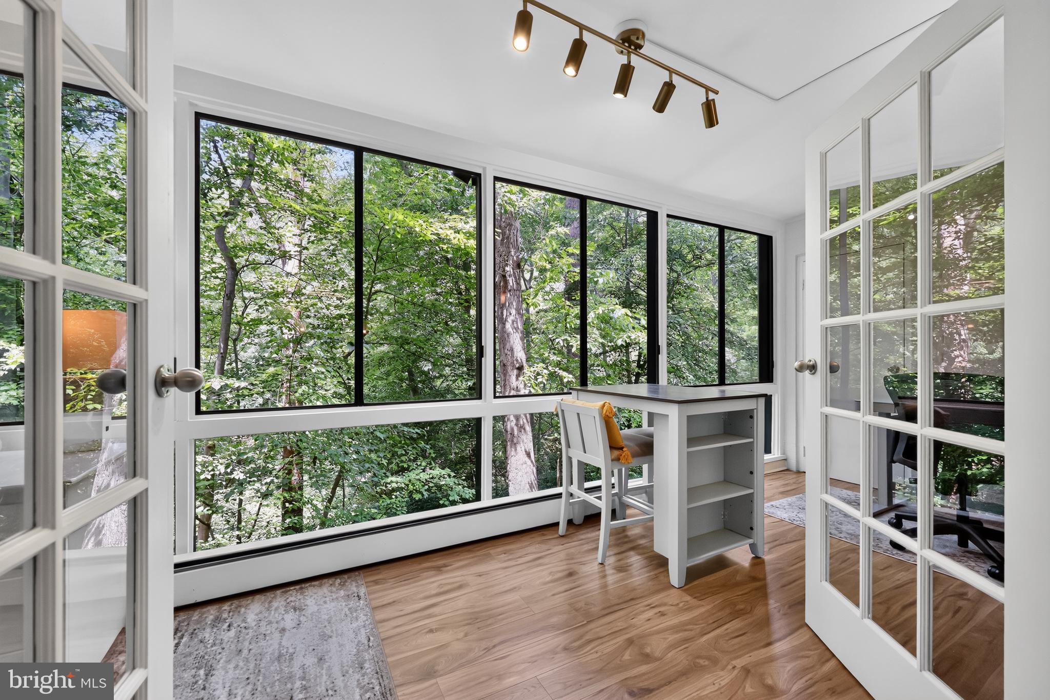 HICKORY HILL - Residential
