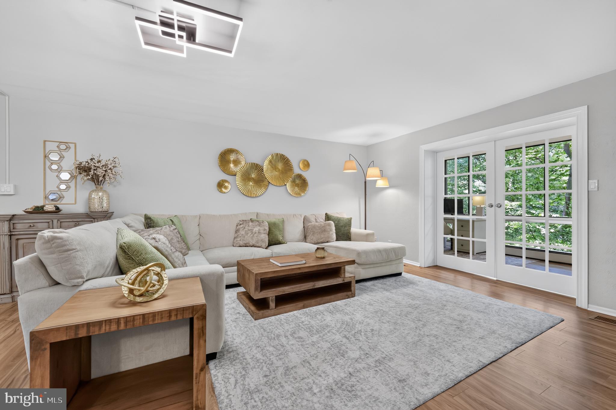 HICKORY HILL - Residential