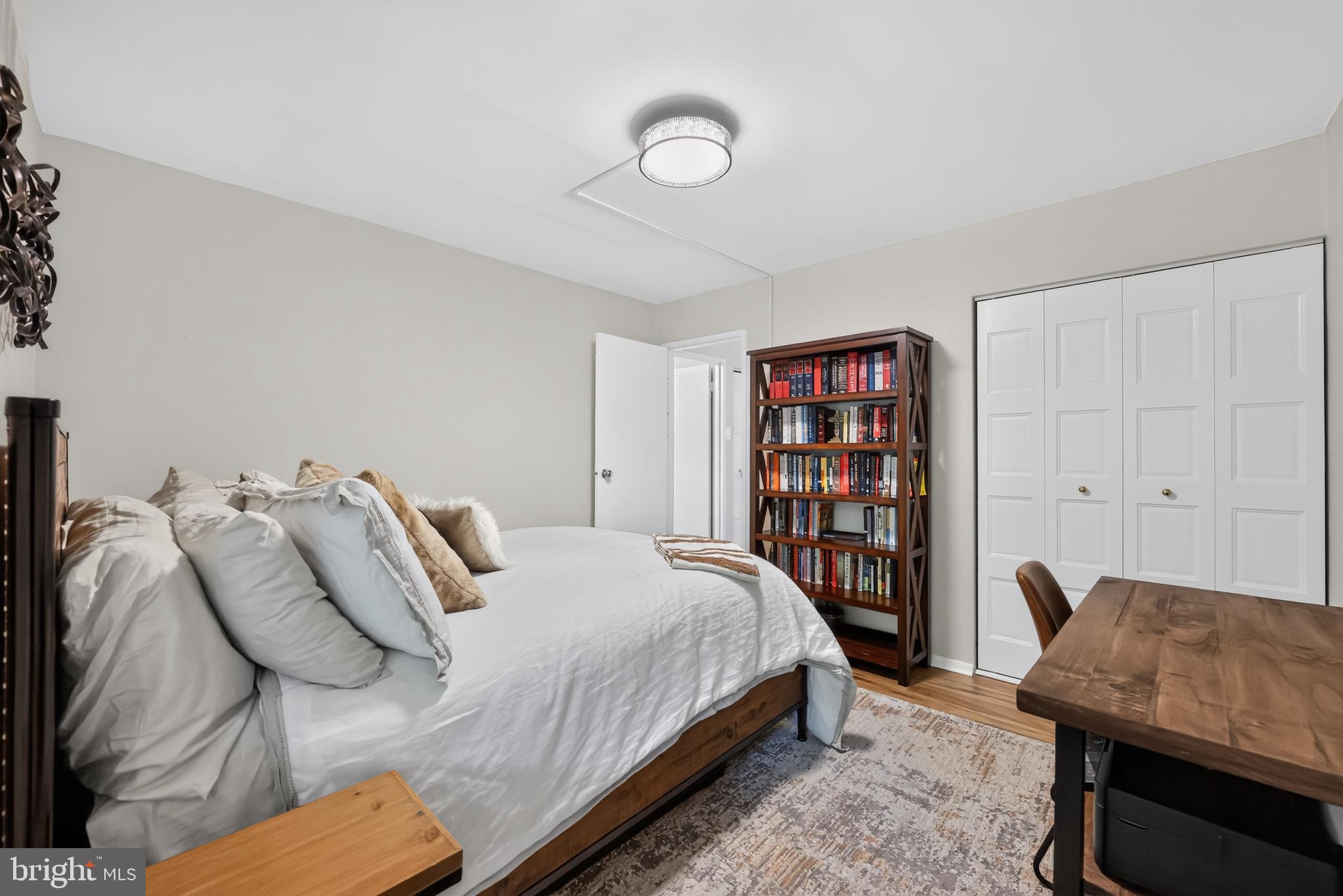 HICKORY HILL - Residential