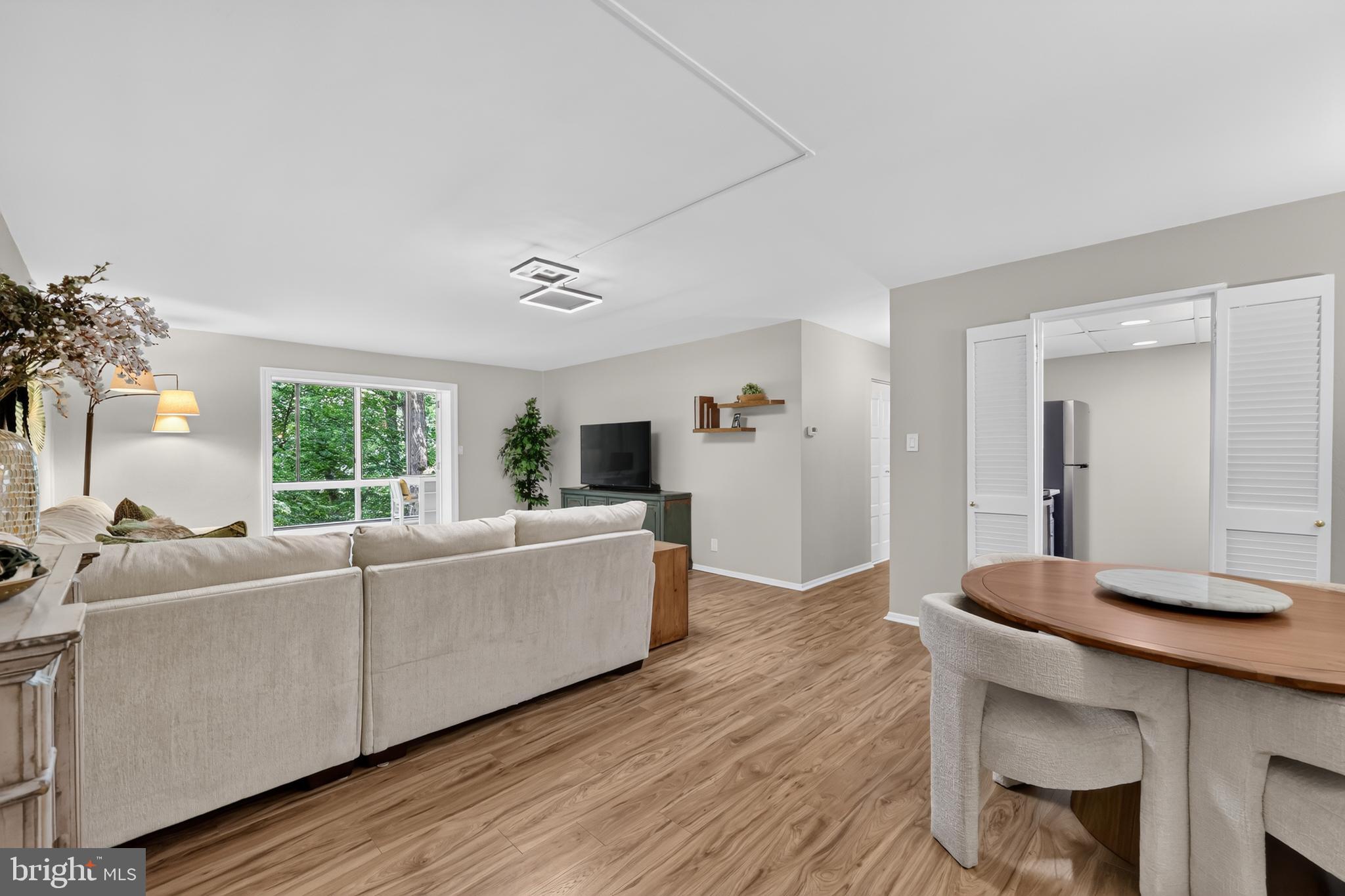 HICKORY HILL - Residential