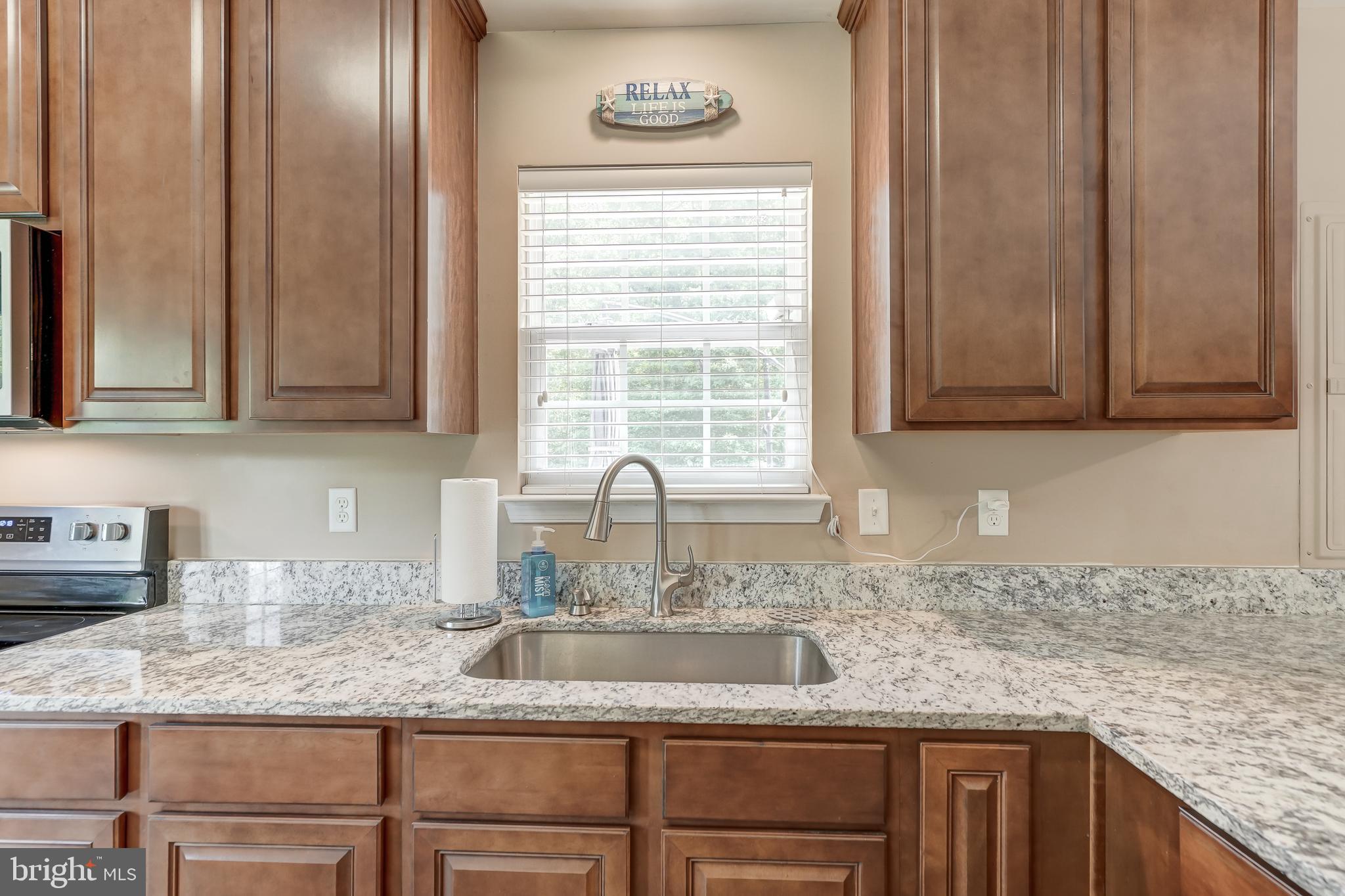 OAK LANDING - Residential