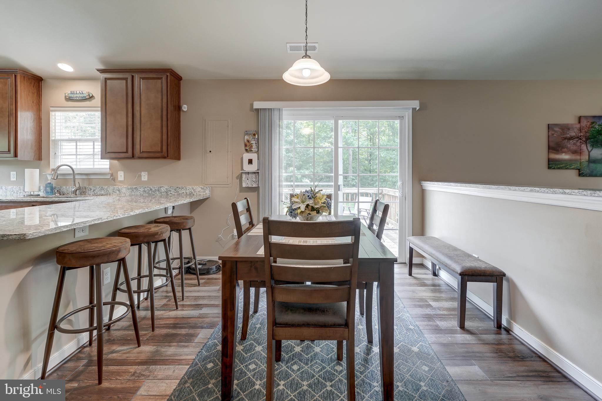 OAK LANDING - Residential