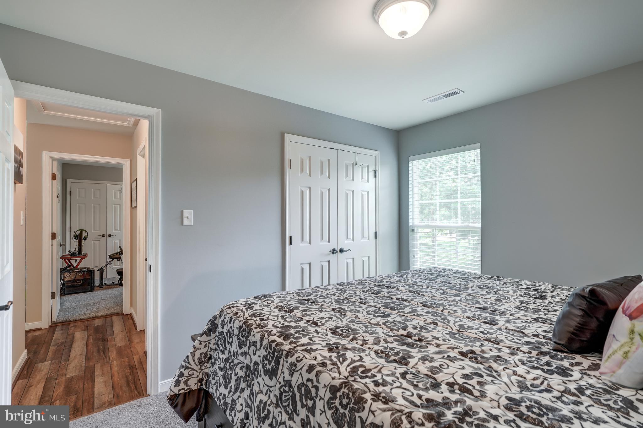 OAK LANDING - Residential