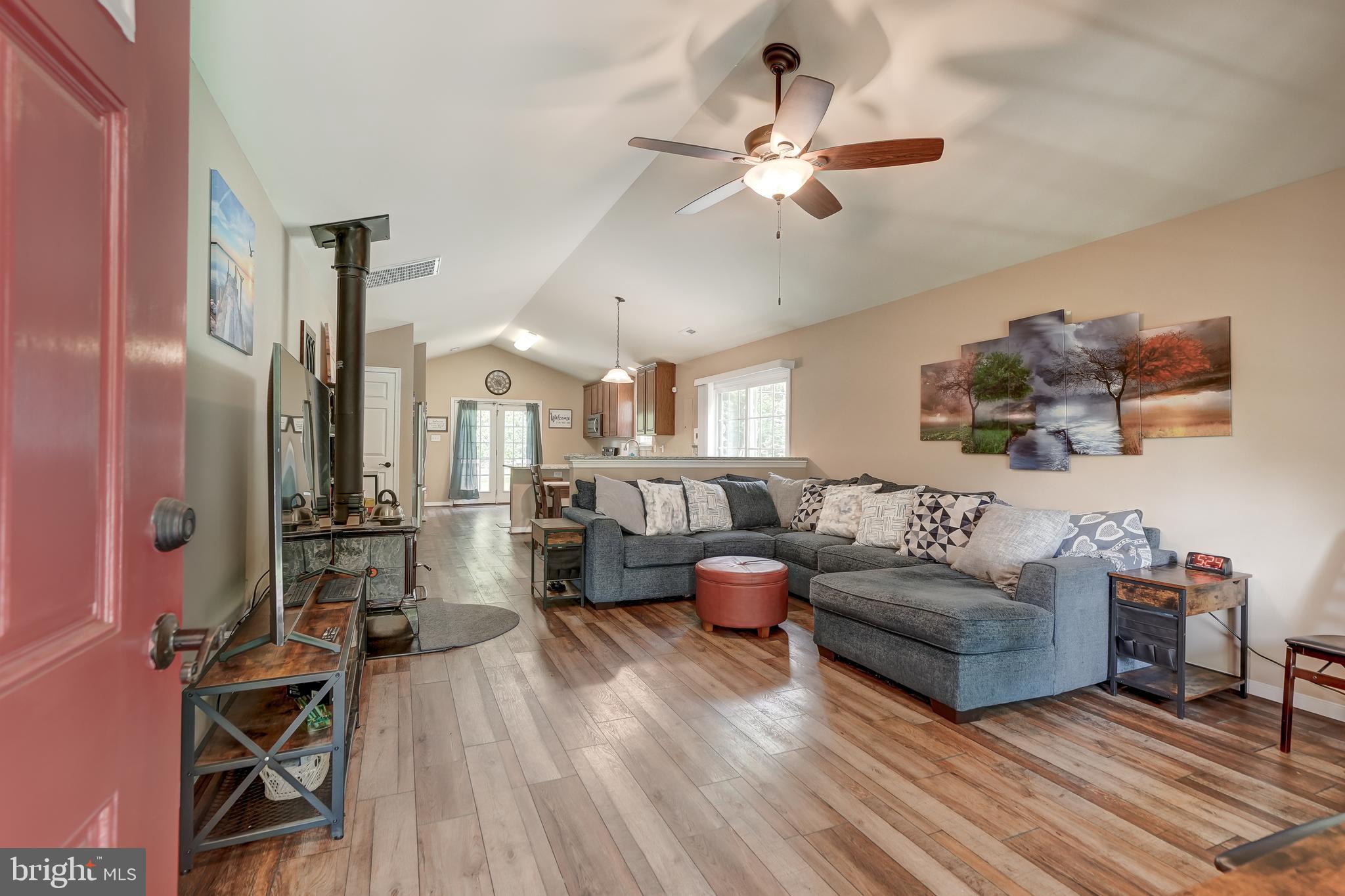 OAK LANDING - Residential