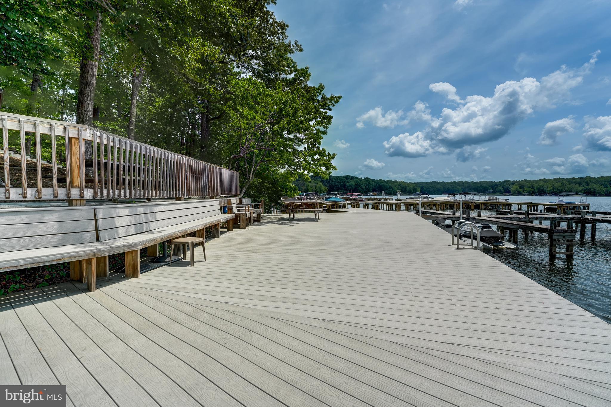 OAK LANDING - Residential