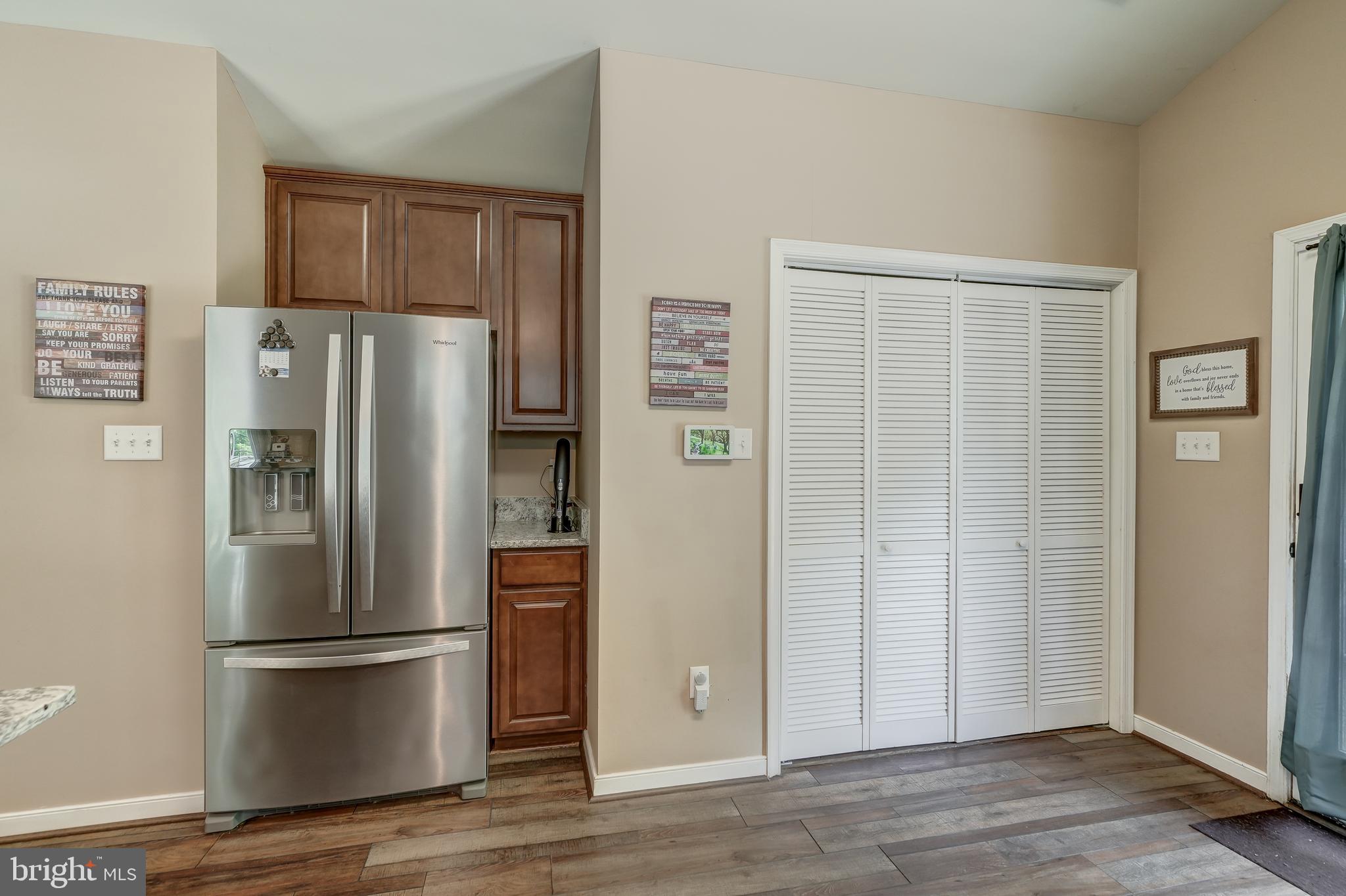 OAK LANDING - Residential
