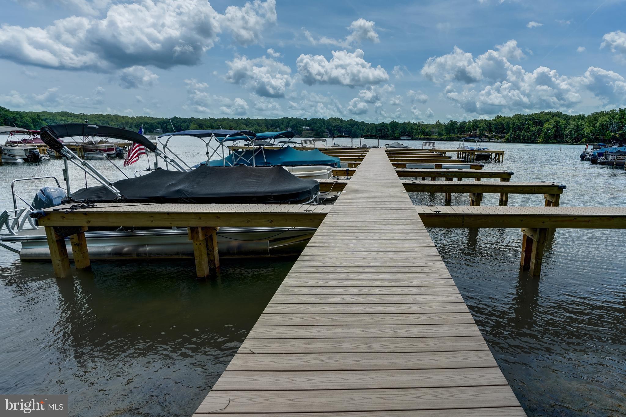 OAK LANDING - Residential