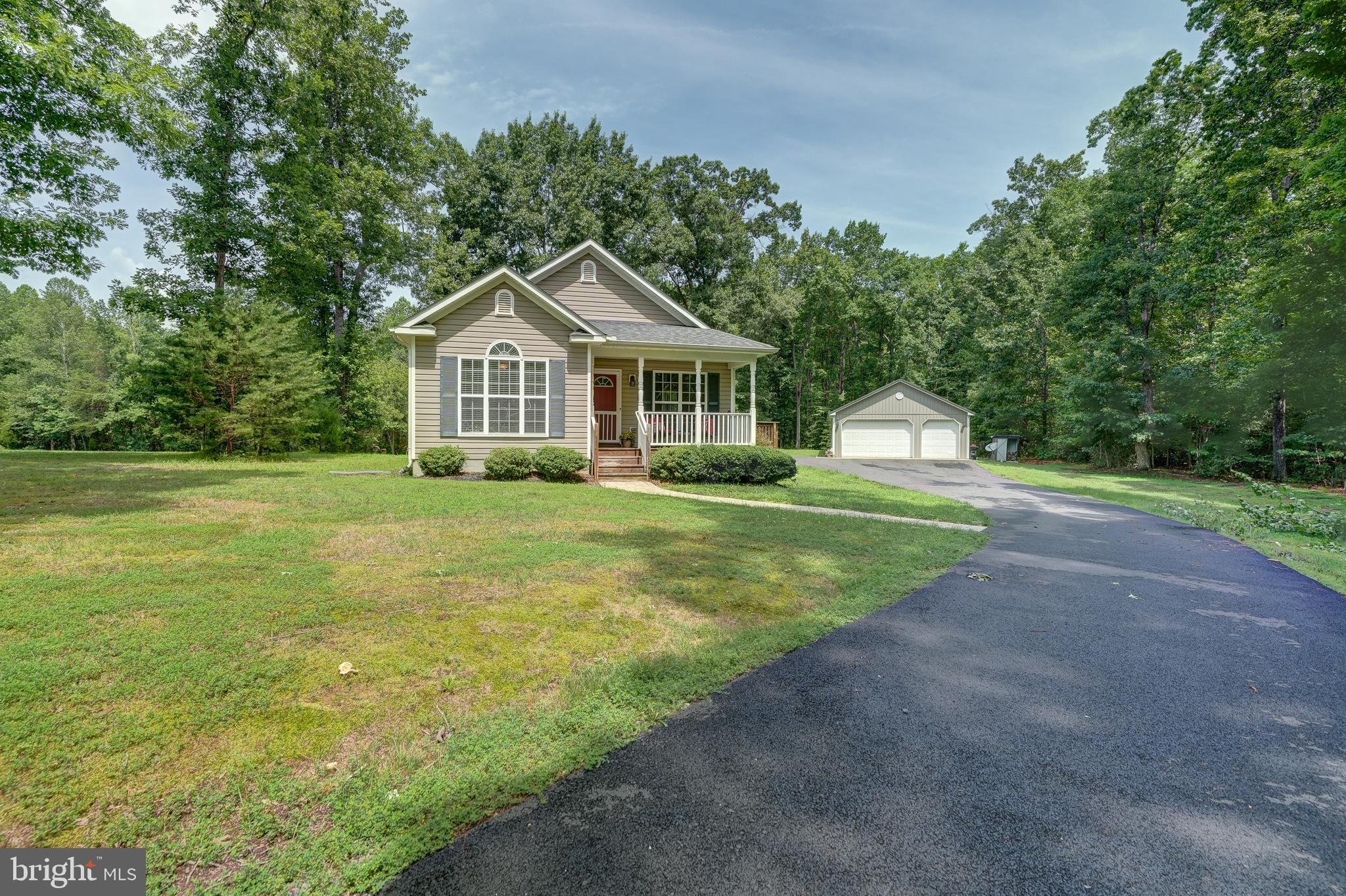 OAK LANDING - Residential