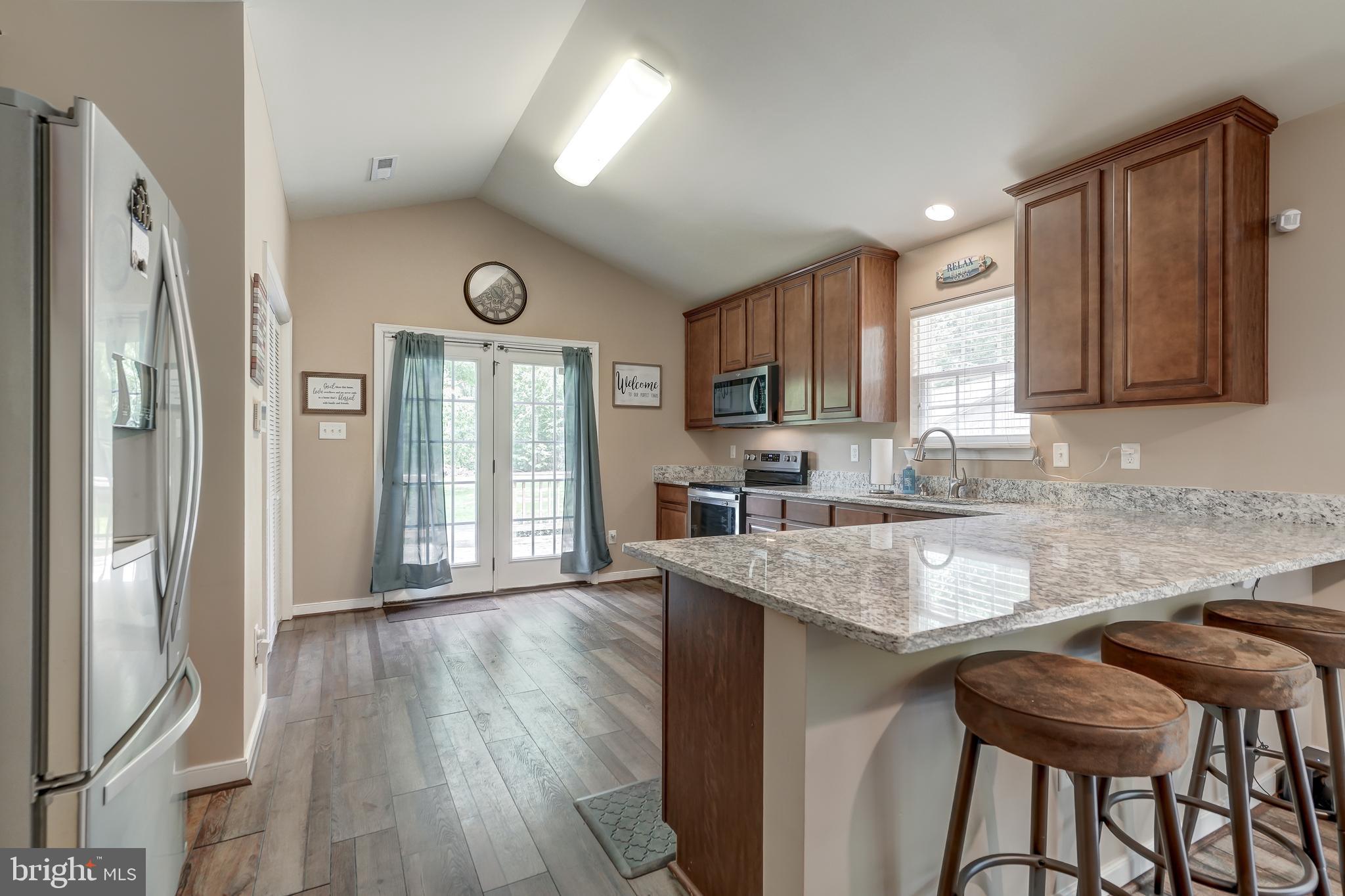 OAK LANDING - Residential