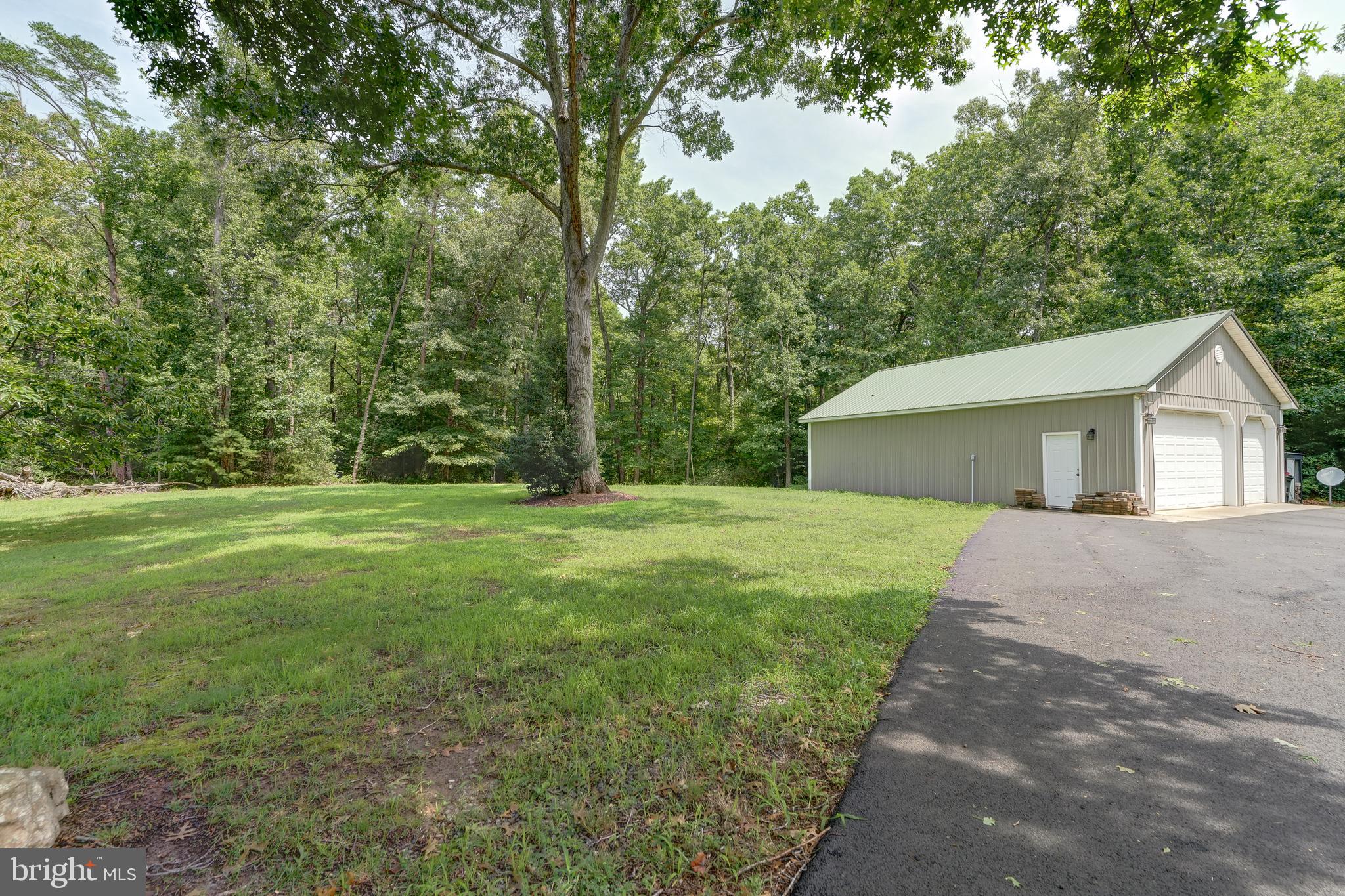 OAK LANDING - Residential