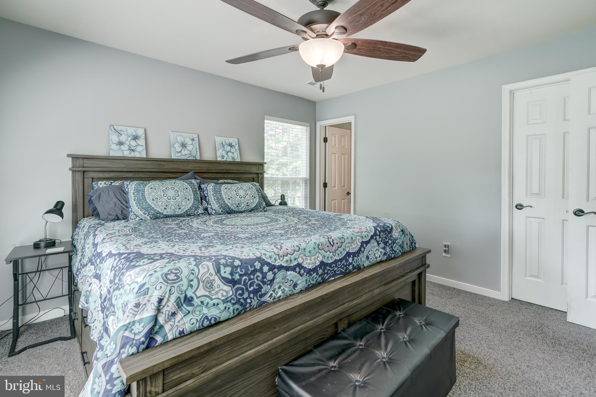 OAK LANDING - Residential