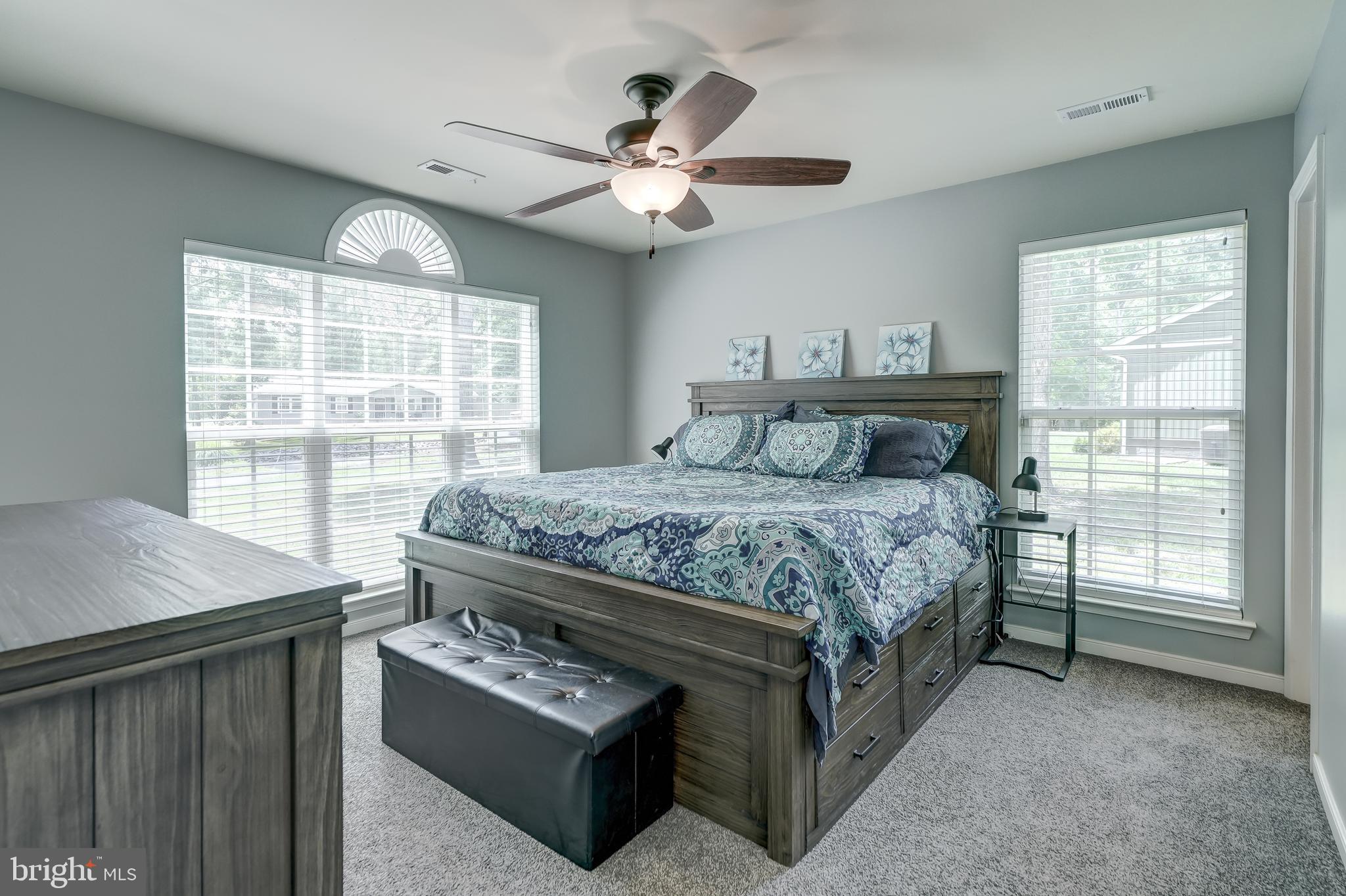 OAK LANDING - Residential