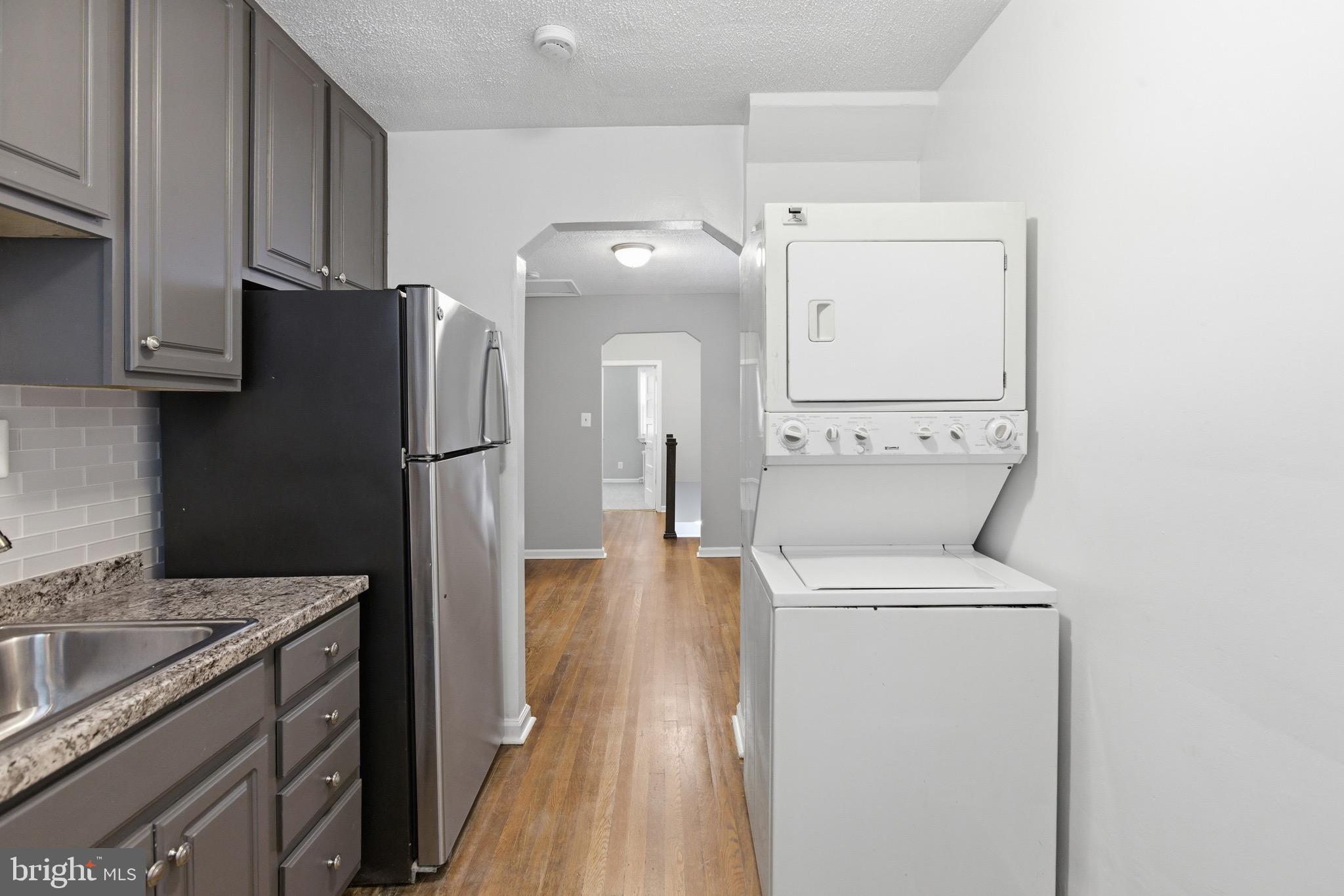 HILL CREST - Residential Income