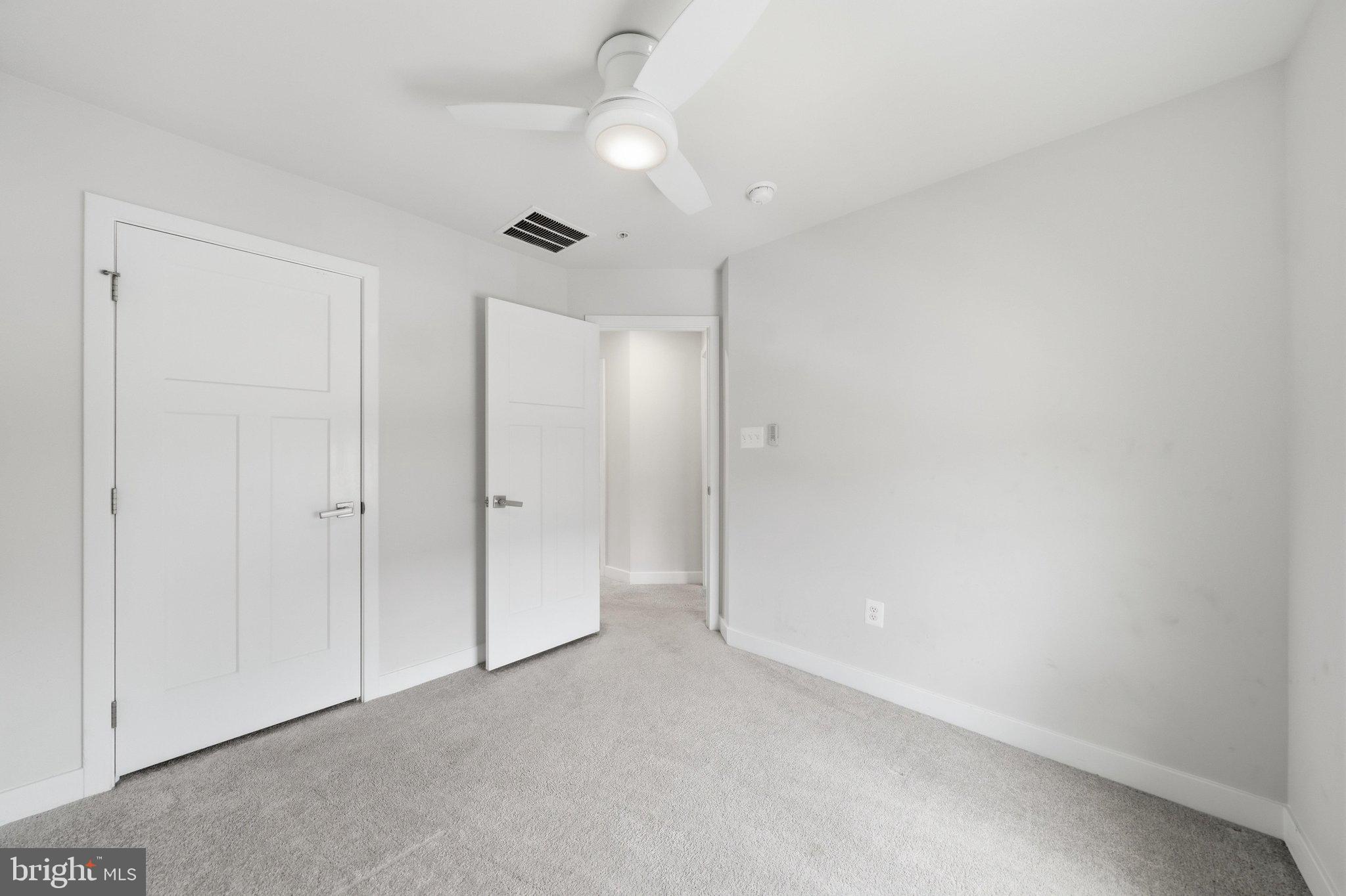 LAKE LINGANORE - Residential