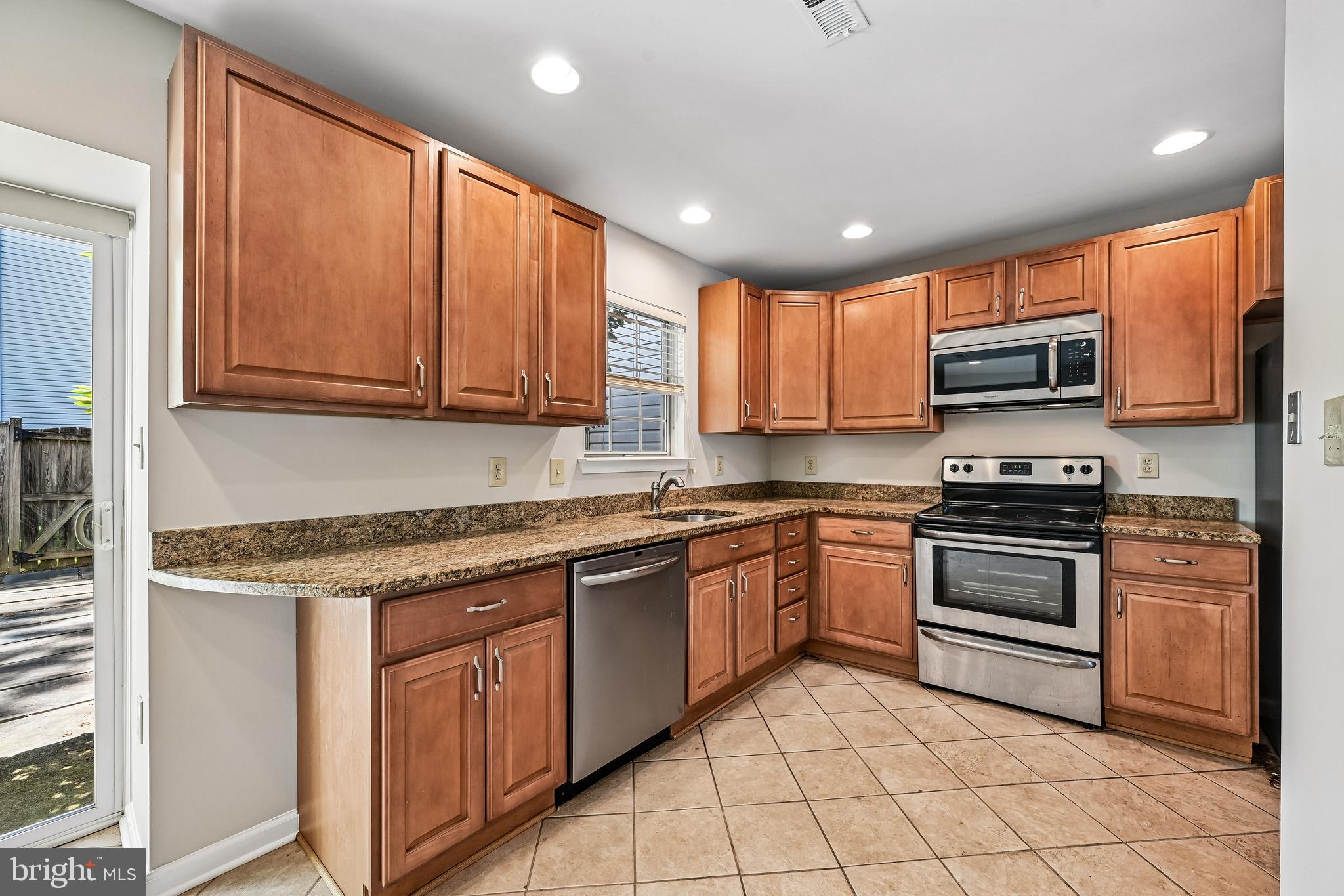 TANGLEWOOD - Residential
