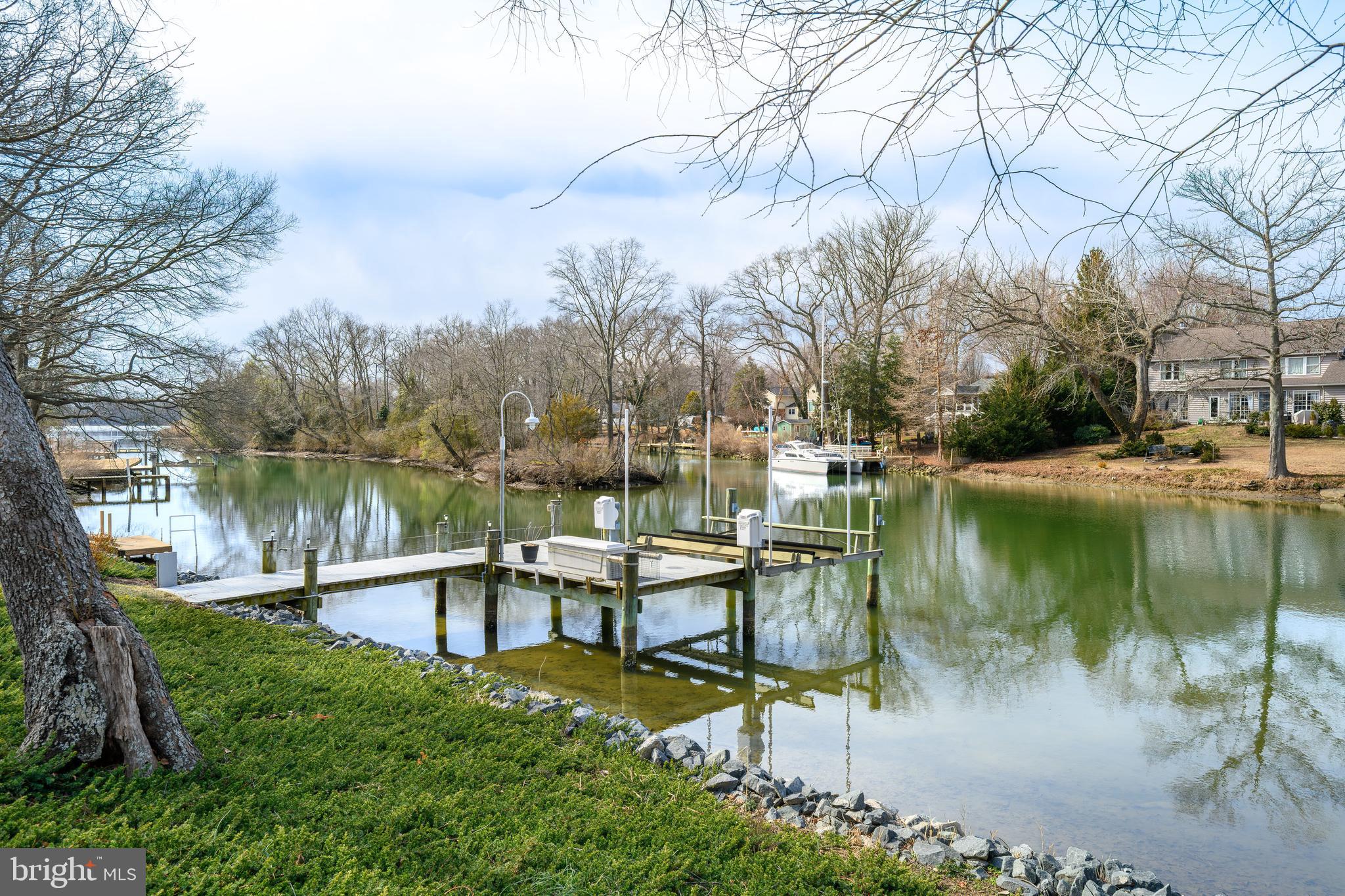 QUEEN ANNE COLONY - Residential
