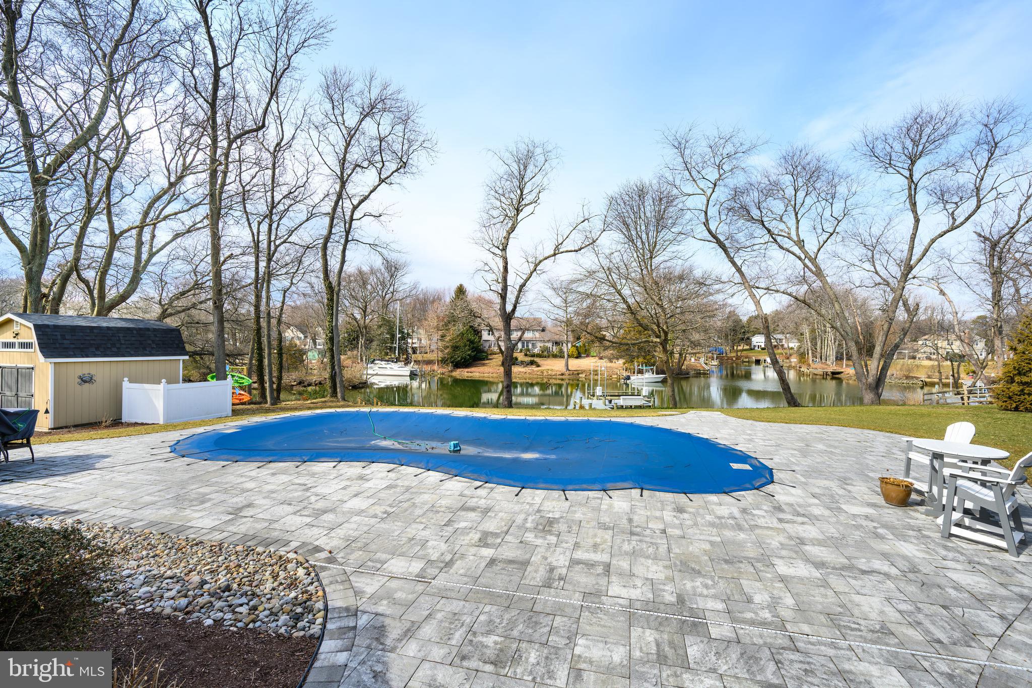 QUEEN ANNE COLONY - Residential