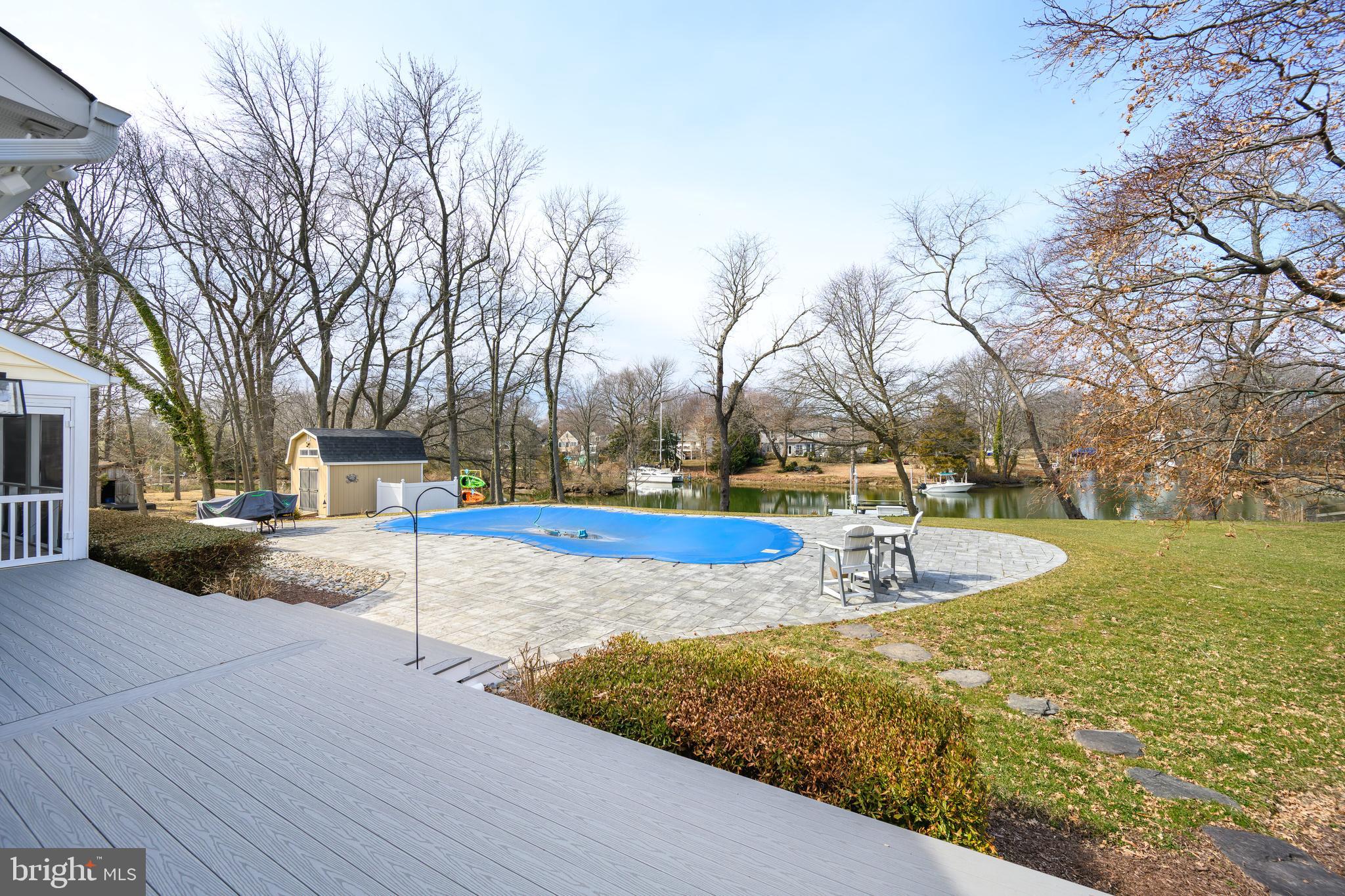 QUEEN ANNE COLONY - Residential