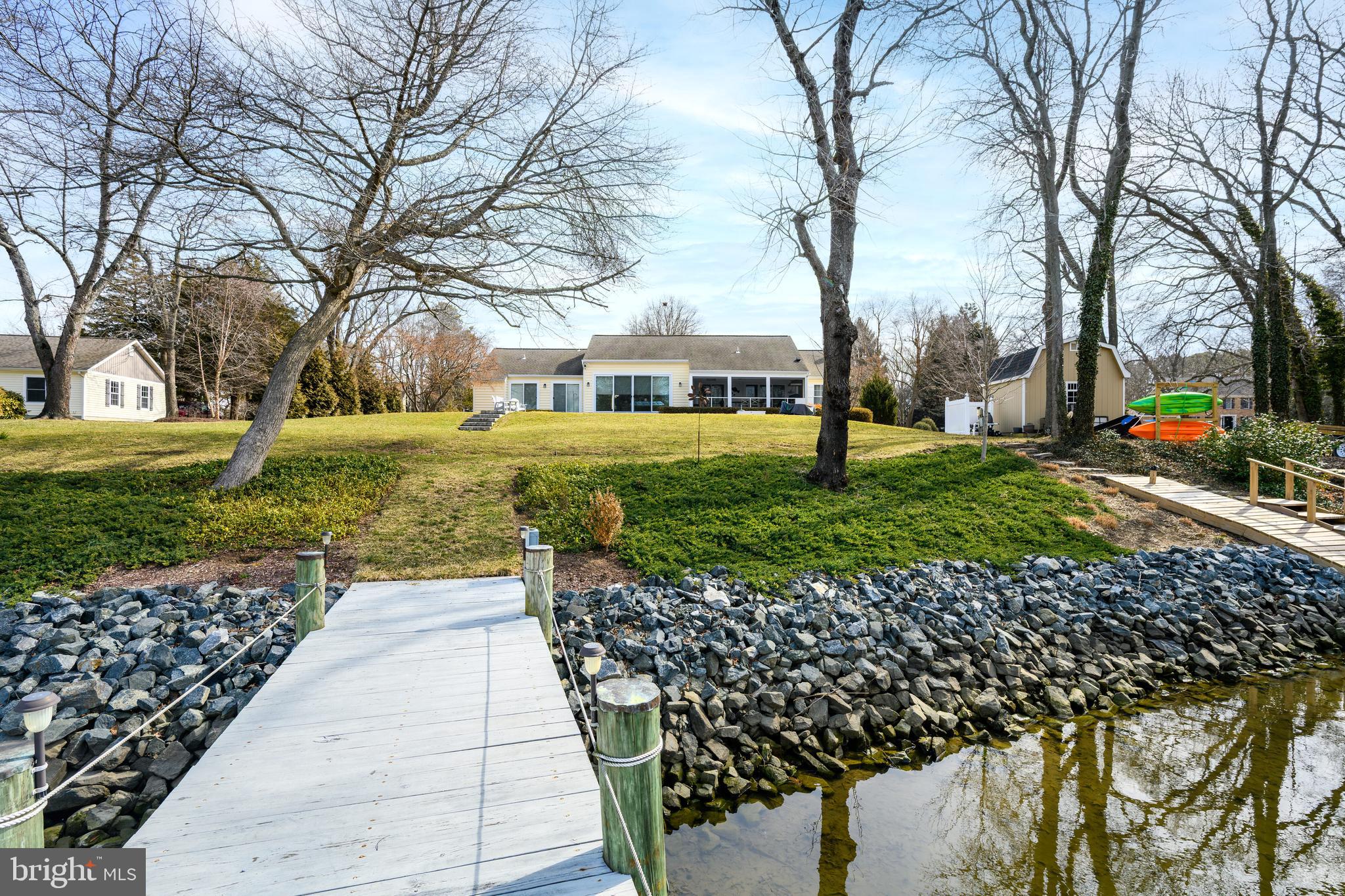 QUEEN ANNE COLONY - Residential